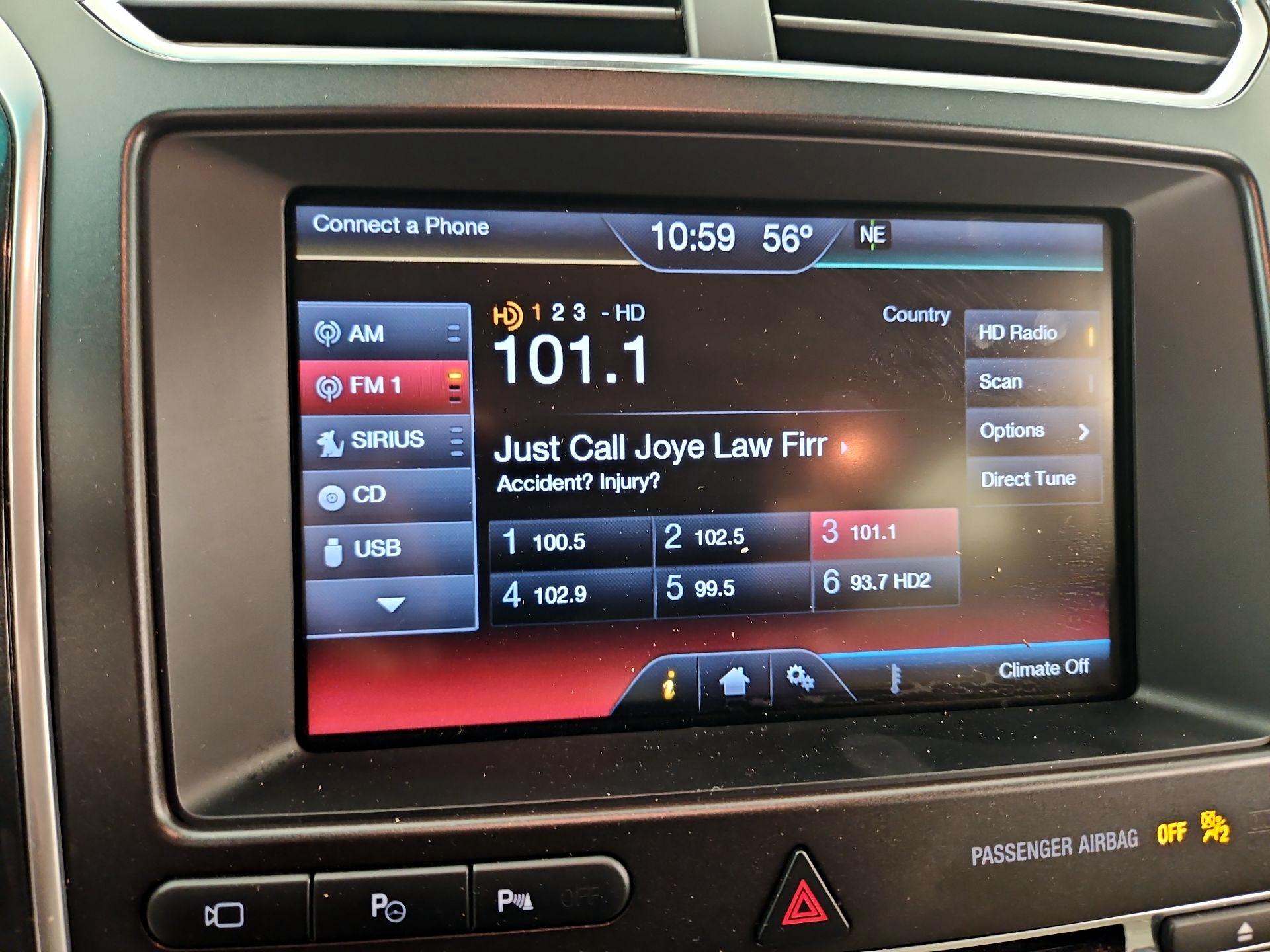 Thumbnail: 2016 Ford Explorer - 16