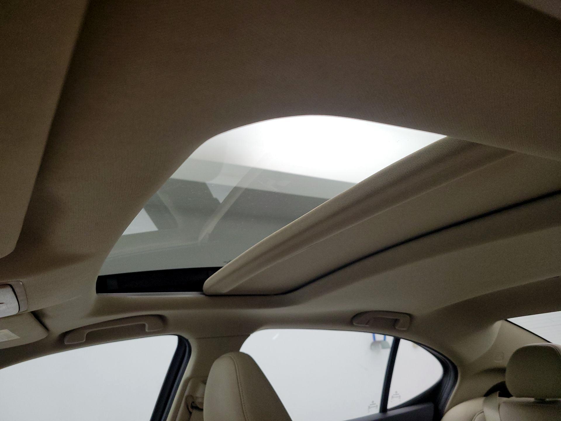 Thumbnail: 2020 Acura TLX - 20