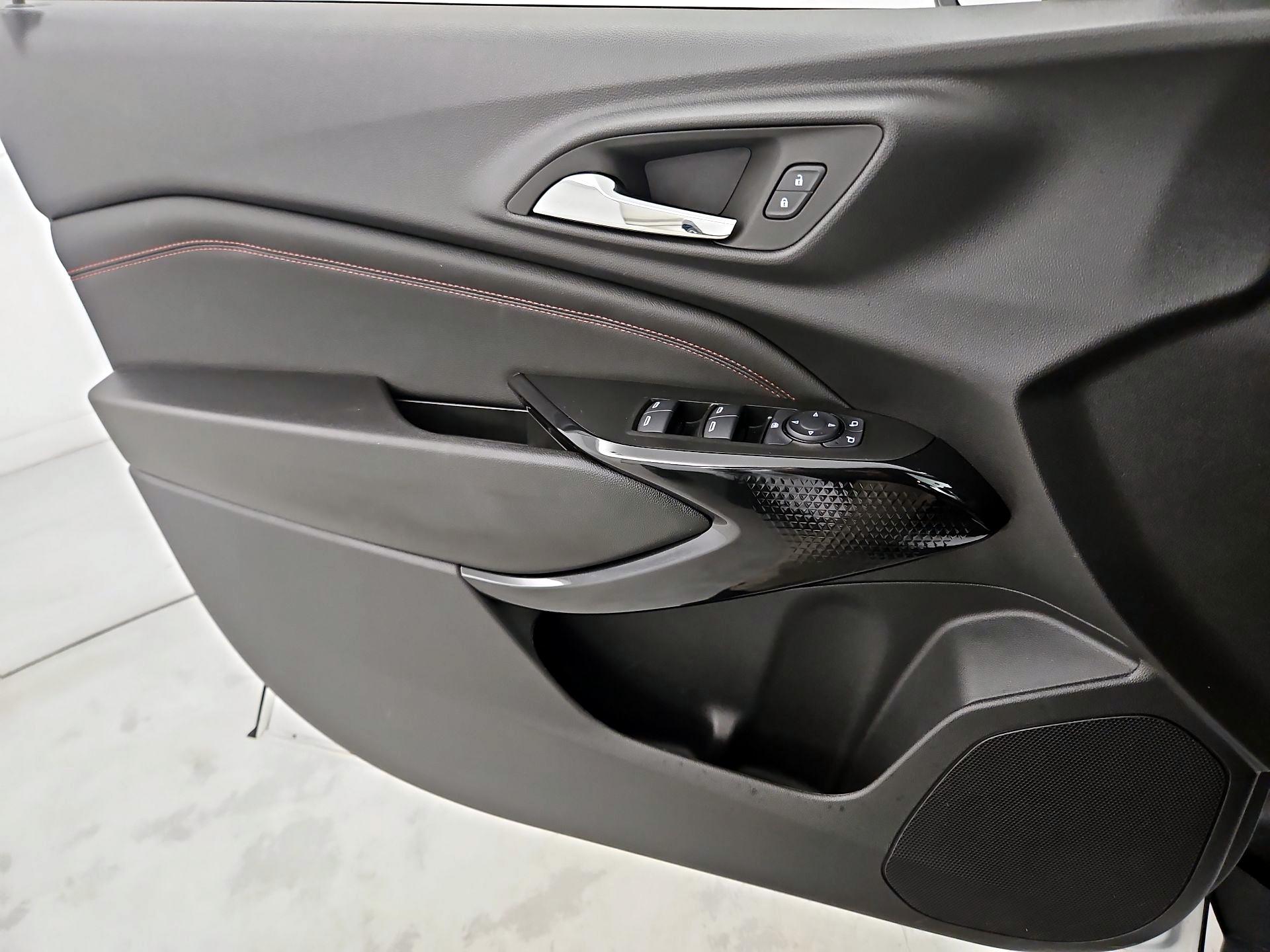 Thumbnail: 2026 Chevrolet Trax - 12