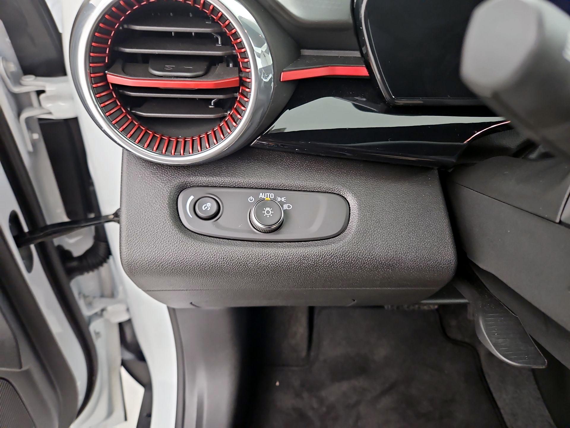 Thumbnail: 2026 Chevrolet Trax - 13