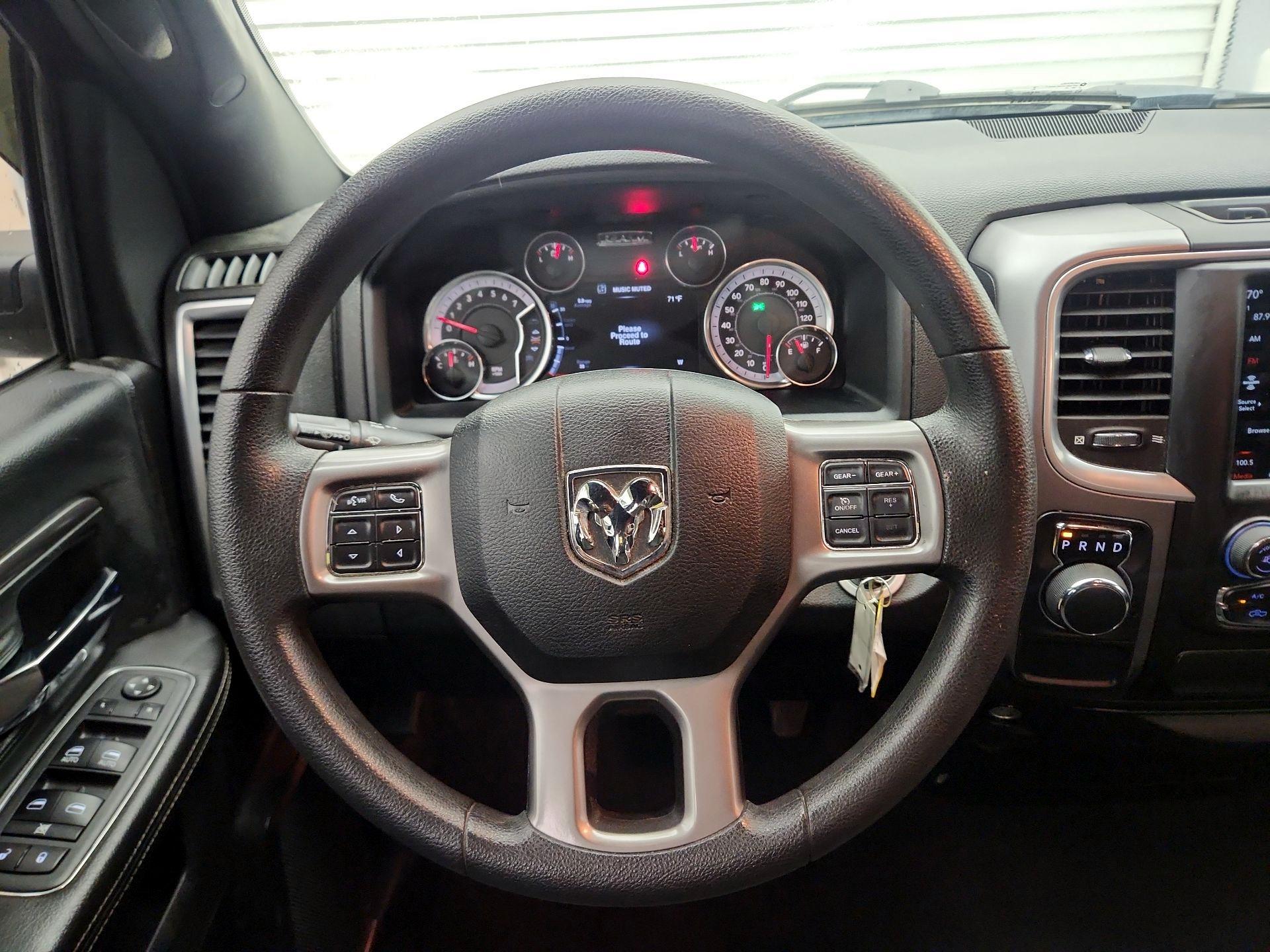 Thumbnail: 2022 RAM 1500 Classic - 10