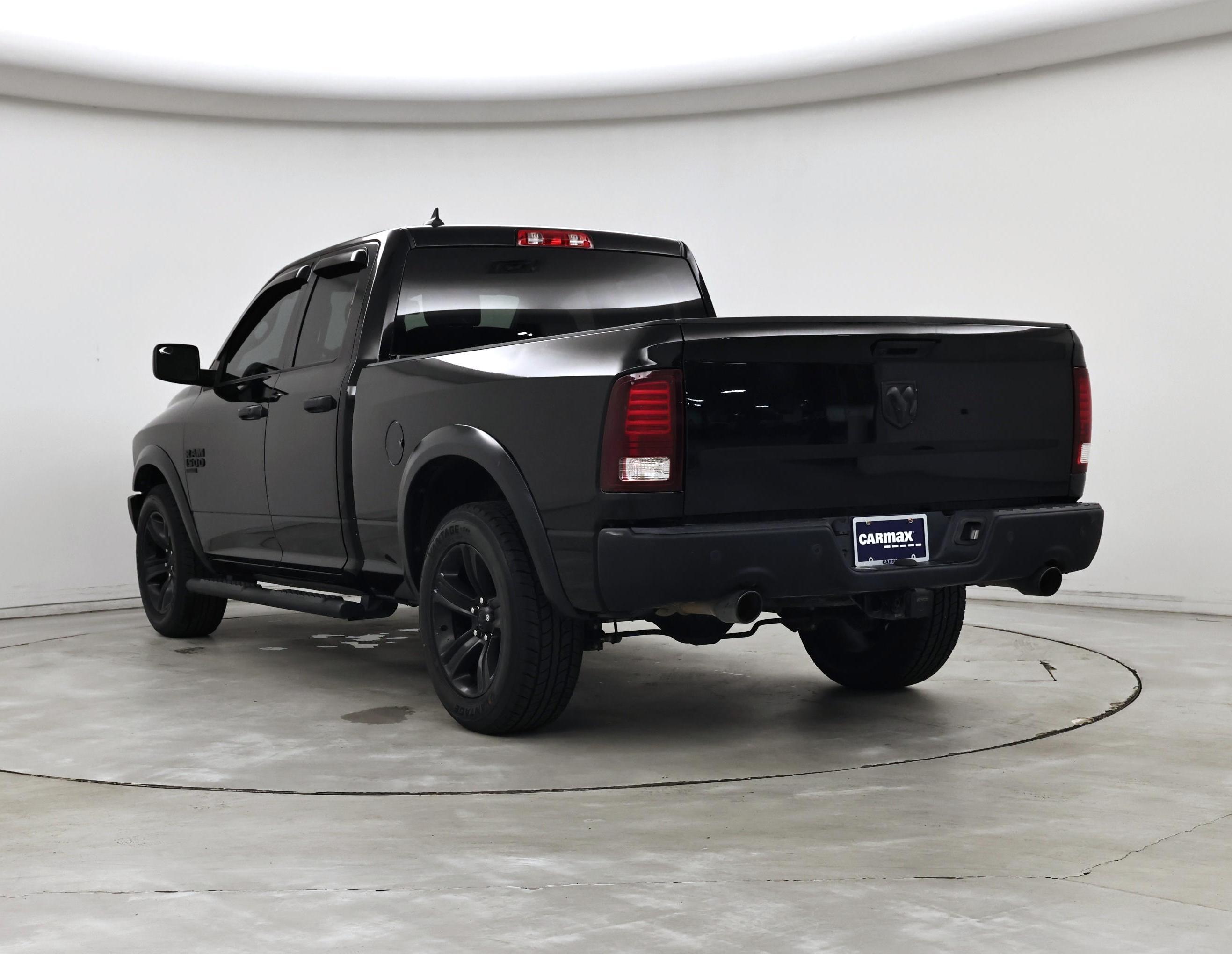 Thumbnail: 2022 RAM 1500 Classic - 2