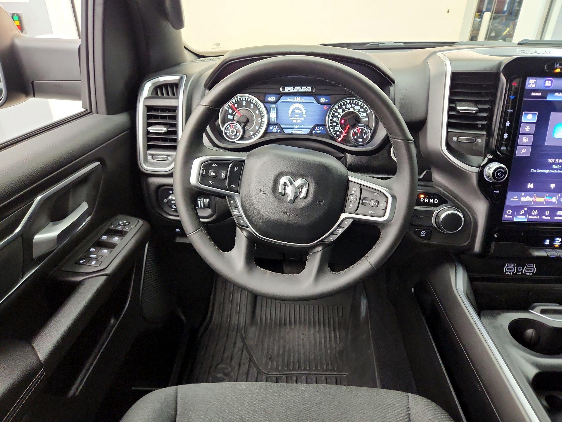 Thumbnail: 2025 RAM 1500 - 10