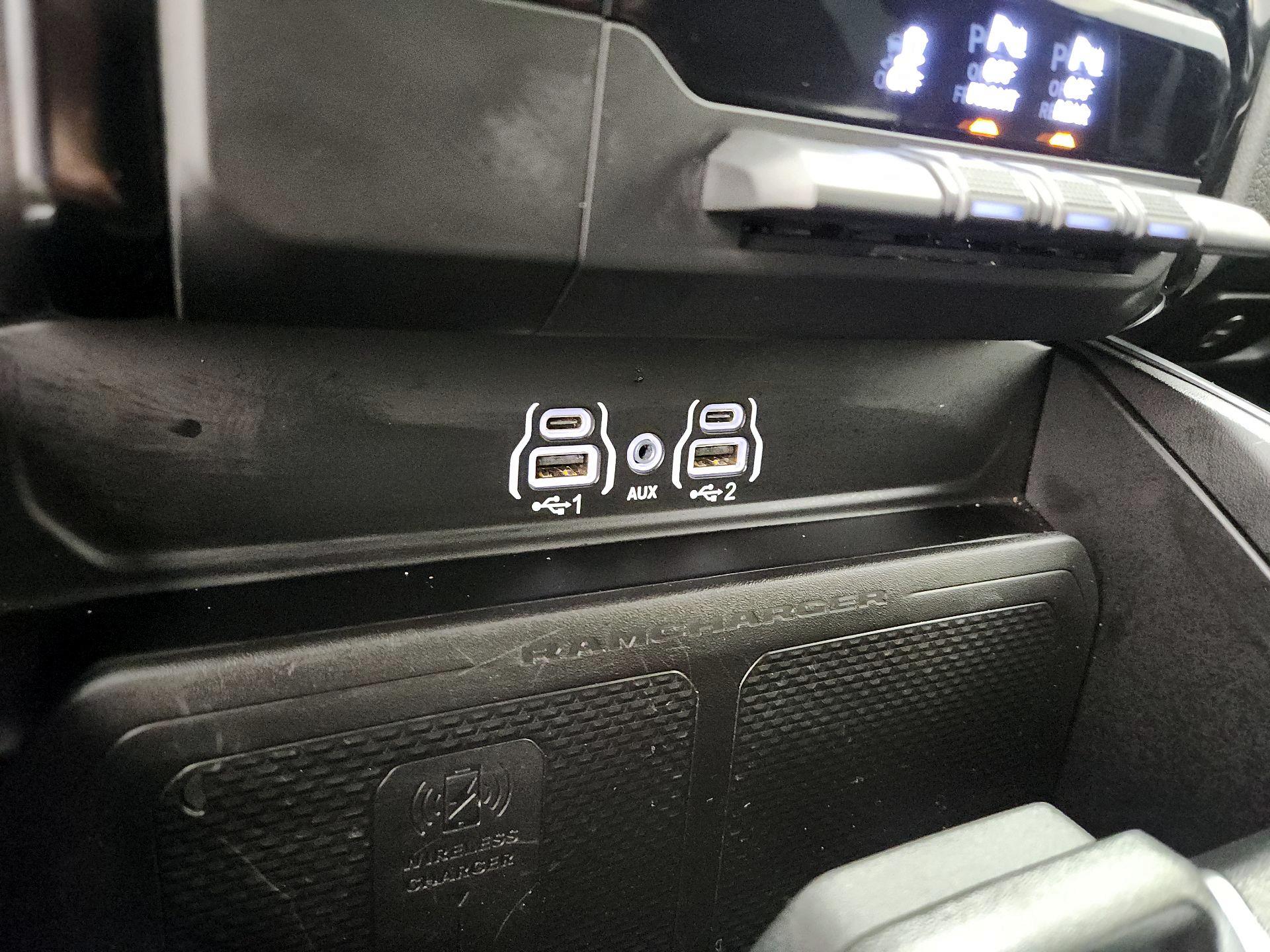 Thumbnail: 2025 RAM 1500 - 18