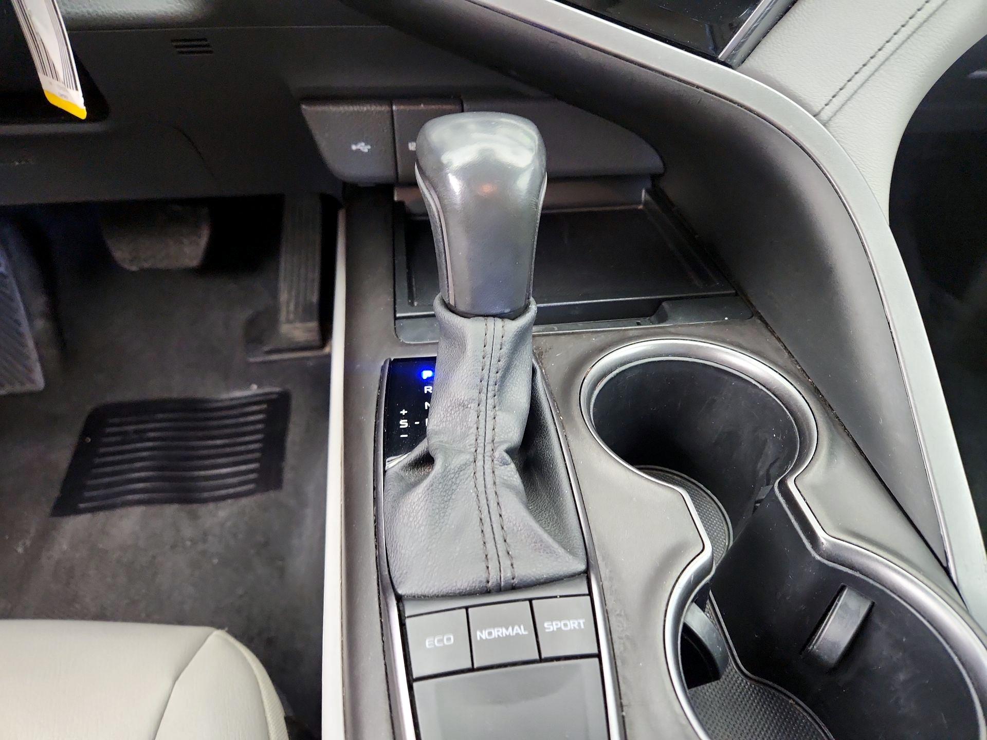 Thumbnail: 2024 Toyota Camry - 17