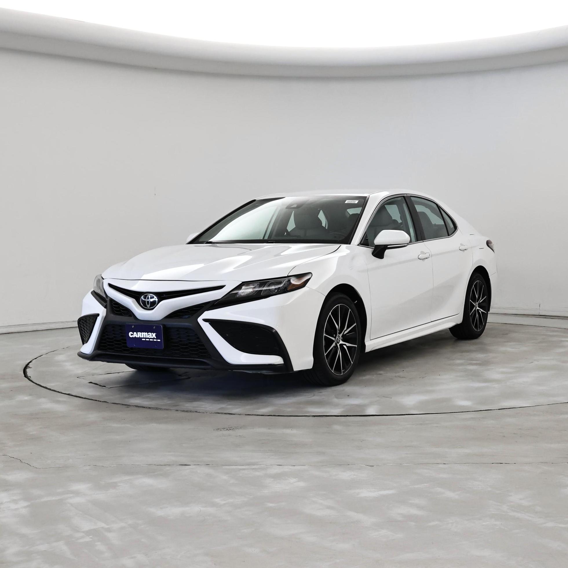 Thumbnail: 2024 Toyota Camry - 4