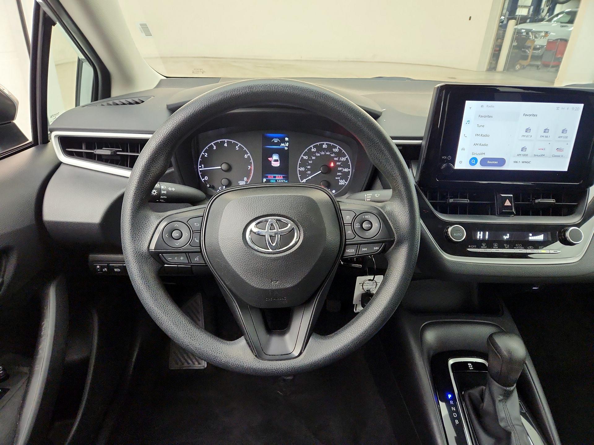 Thumbnail: 2025 Toyota Corolla - 10