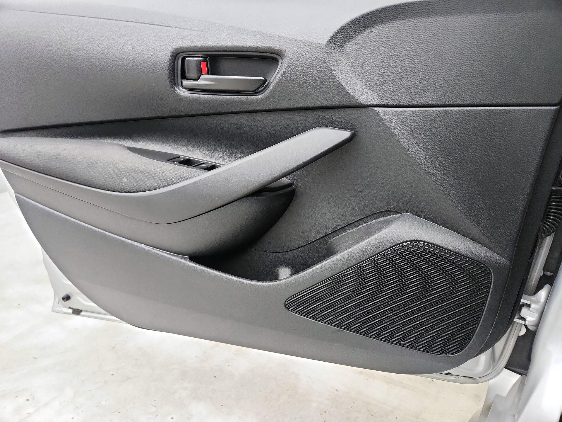 Thumbnail: 2025 Toyota Corolla - 12