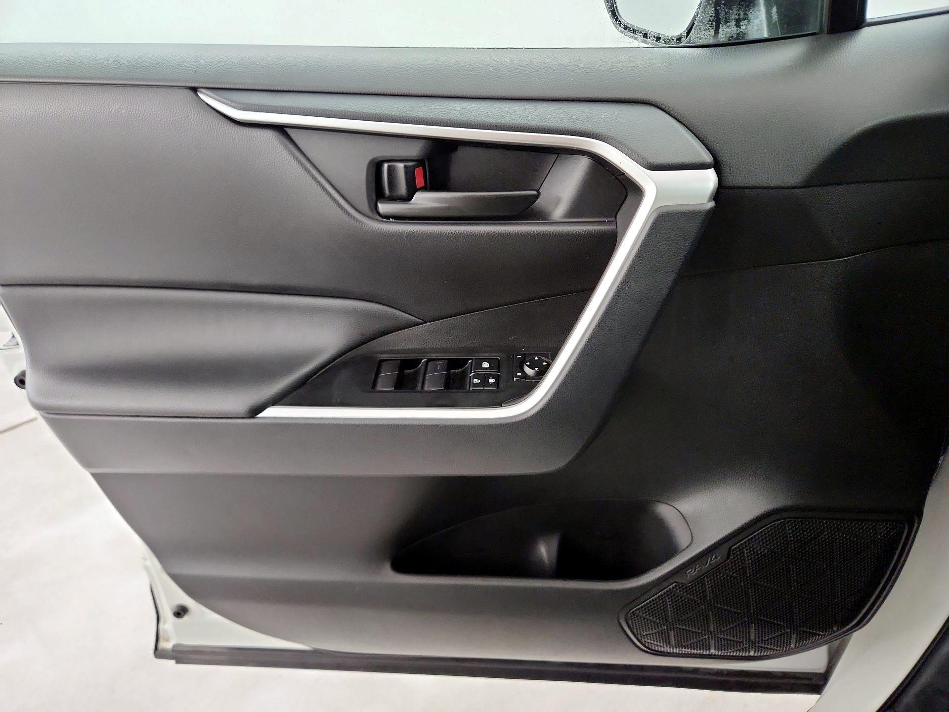 Thumbnail: 2024 Toyota RAV4 - 12