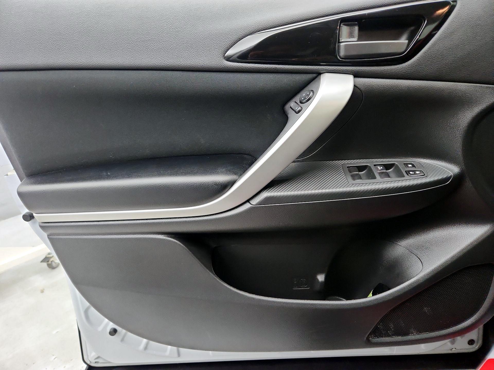 Thumbnail: 2023 Mitsubishi Eclipse Cross - 12