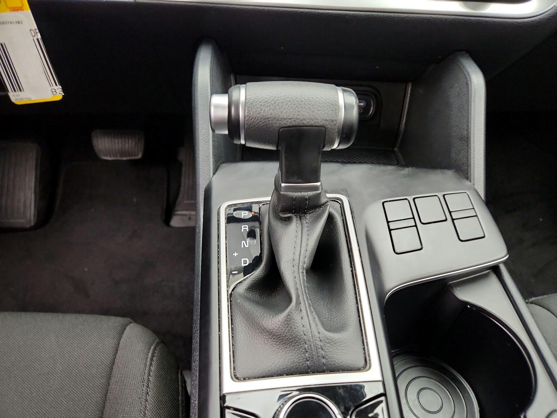 Thumbnail: 2024 Kia Sportage - 17