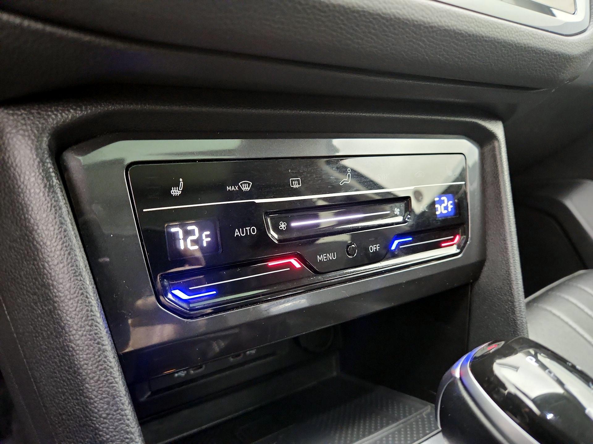 Thumbnail: 2024 Volkswagen Tiguan - 16