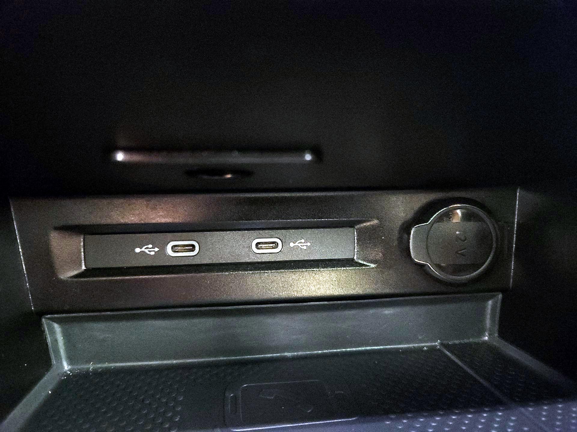 Thumbnail: 2024 Volkswagen Tiguan - 18