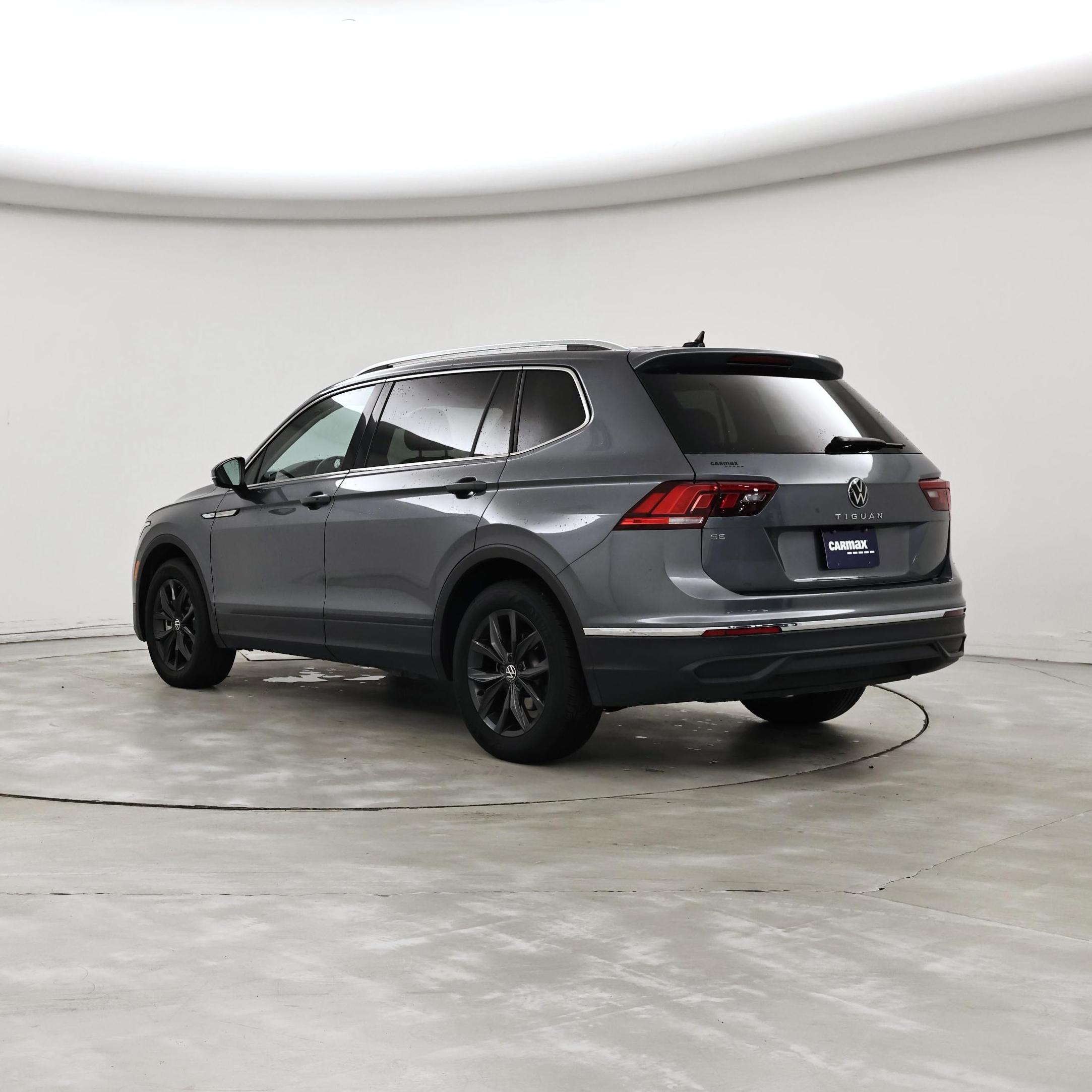 Thumbnail: 2024 Volkswagen Tiguan - 2