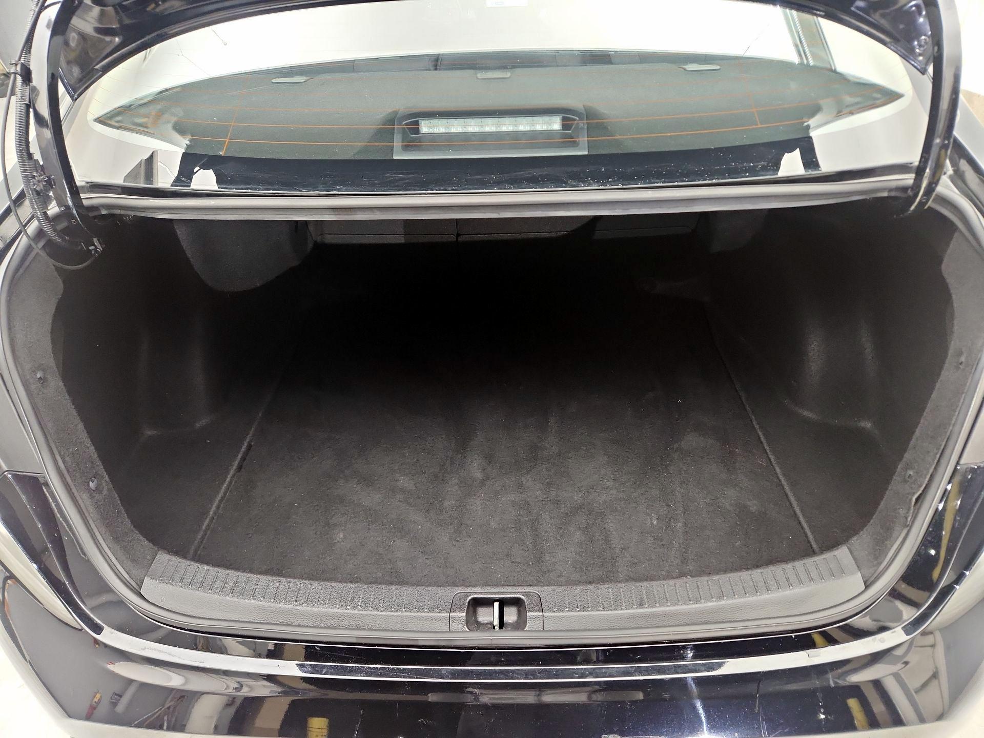 Thumbnail: 2025 Toyota Corolla - 20