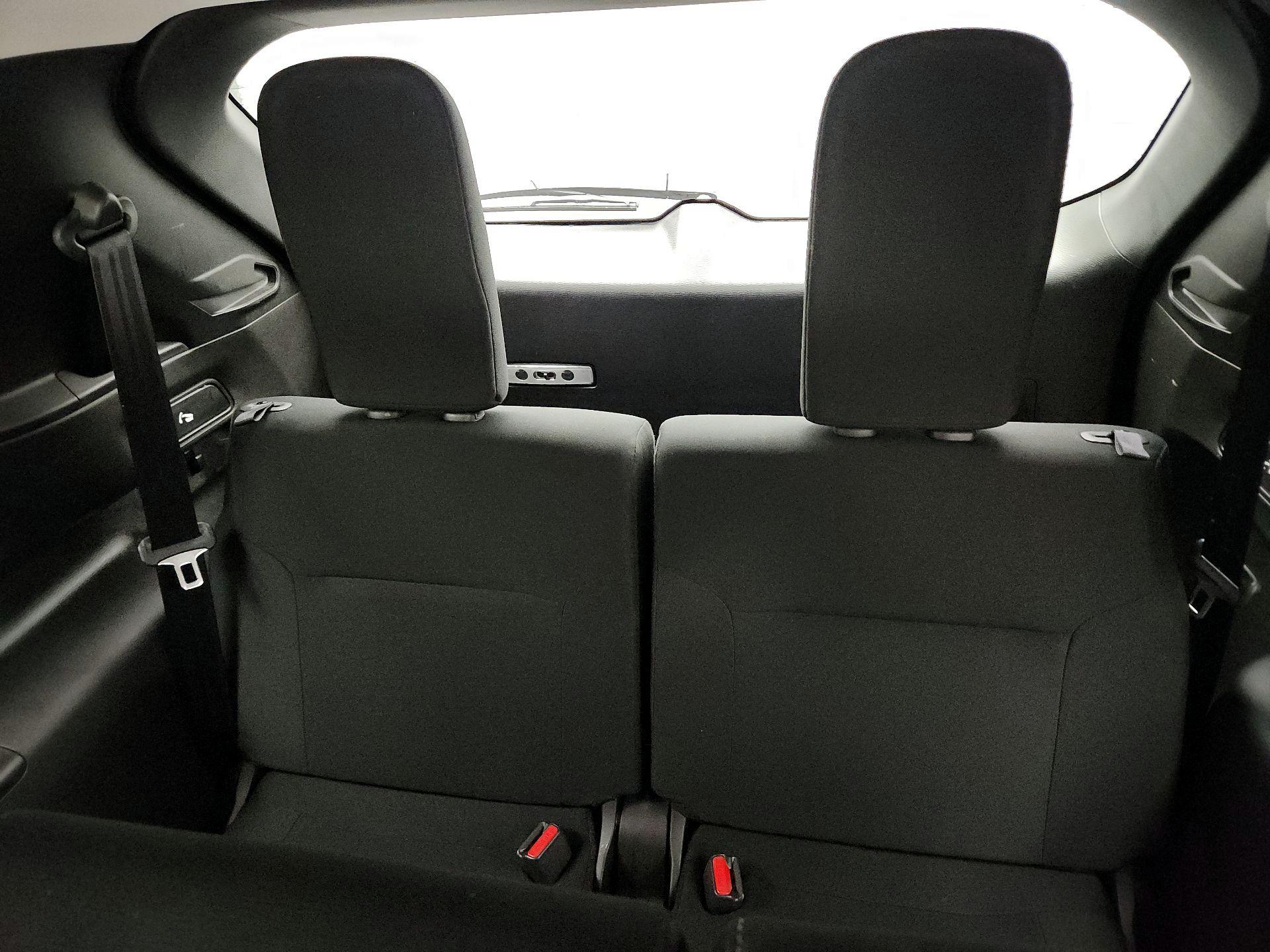 Thumbnail: 2023 Mitsubishi Outlander - 20