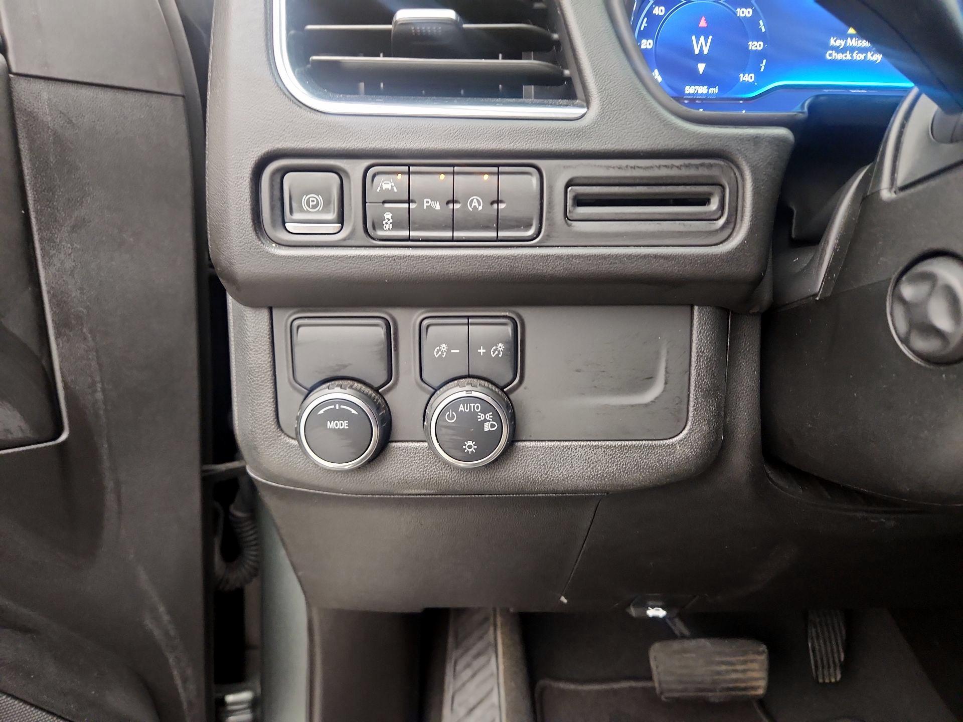 Thumbnail: 2023 Chevrolet Suburban - 13