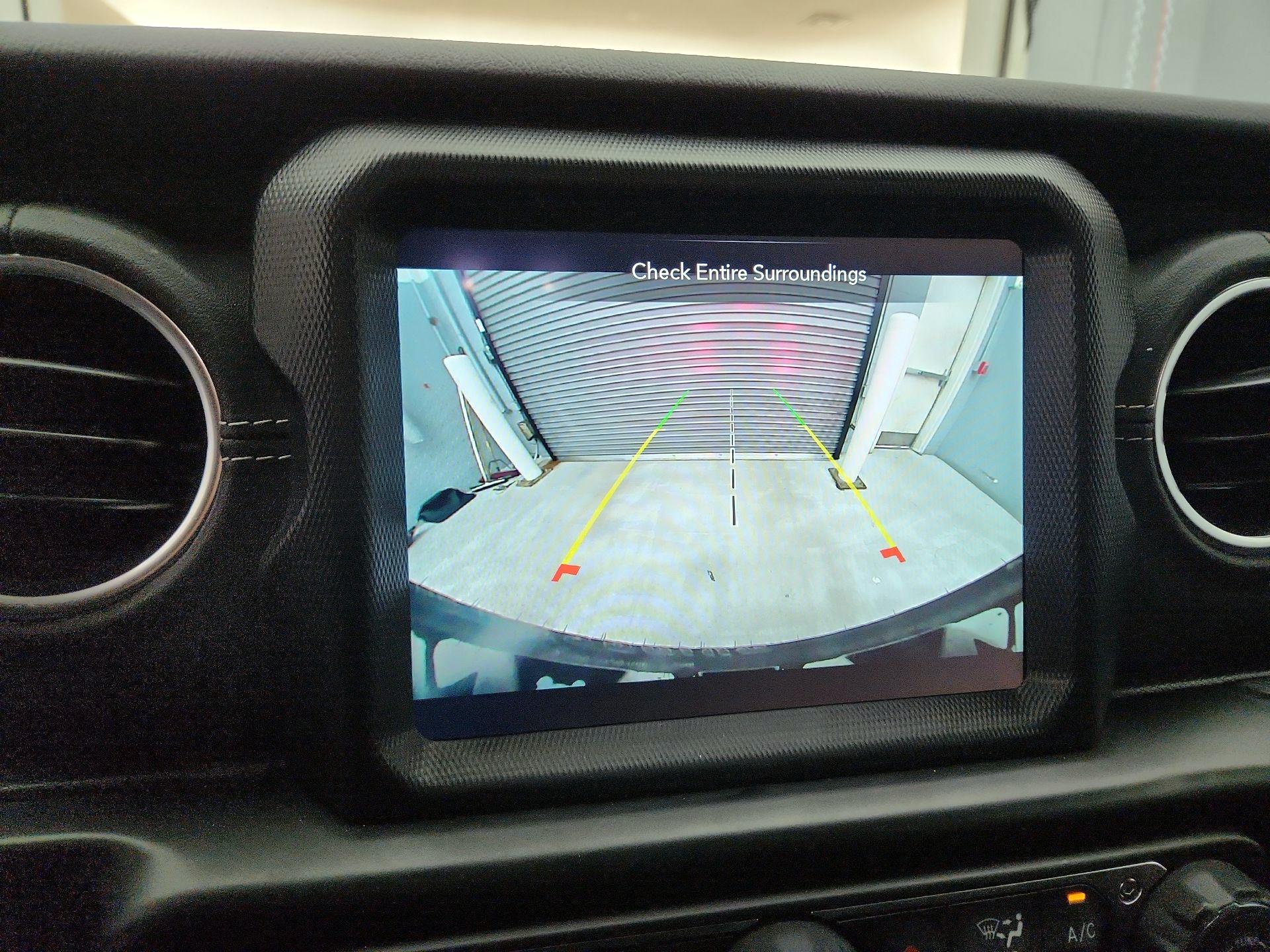 Thumbnail: 2021 Jeep Wrangler - 15