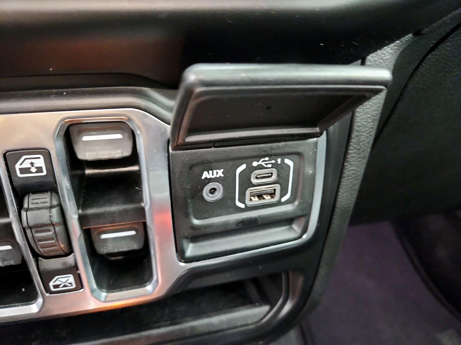 Thumbnail: 2021 Jeep Wrangler - 19