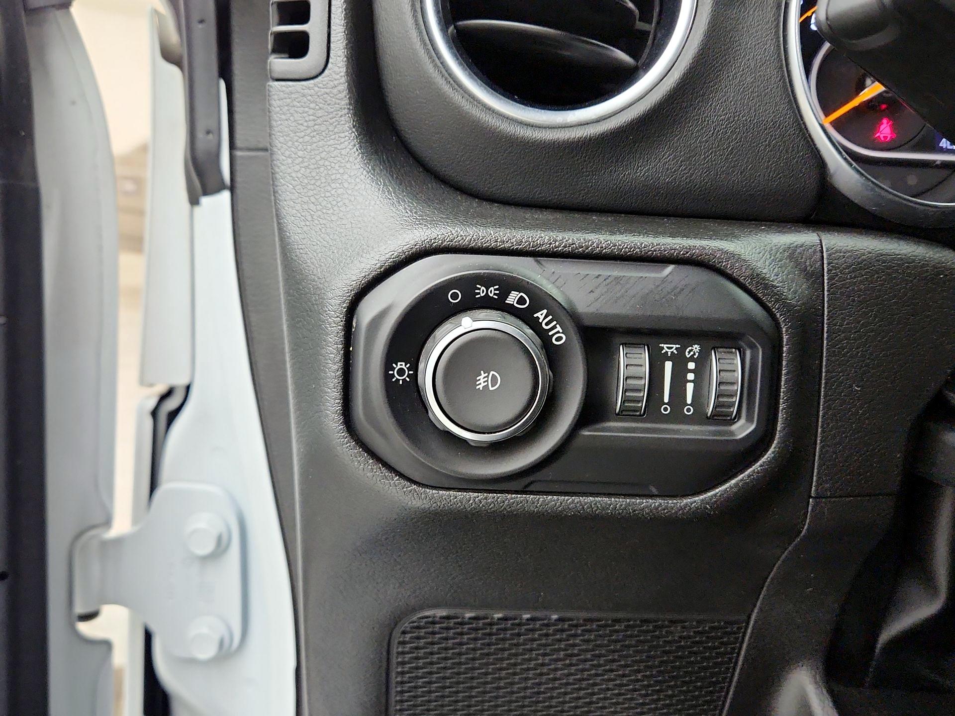 Thumbnail: 2022 Jeep Wrangler - 13