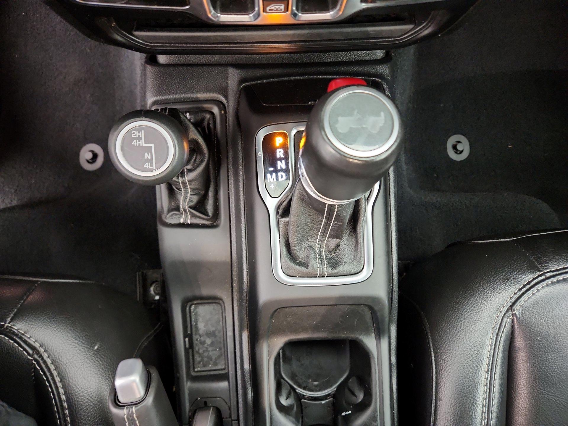 Thumbnail: 2022 Jeep Wrangler - 18