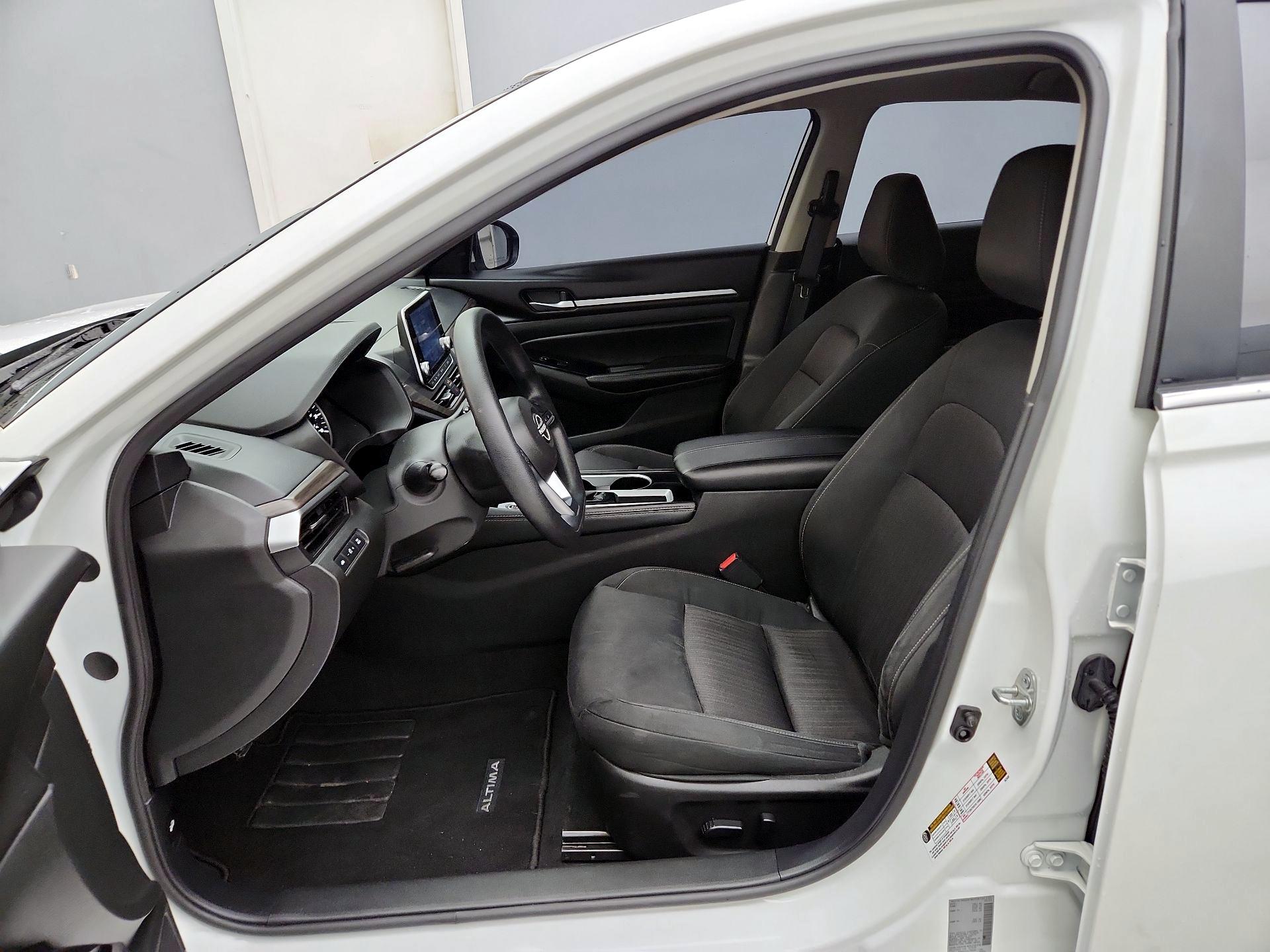 Thumbnail: 2023 Nissan Altima - 11