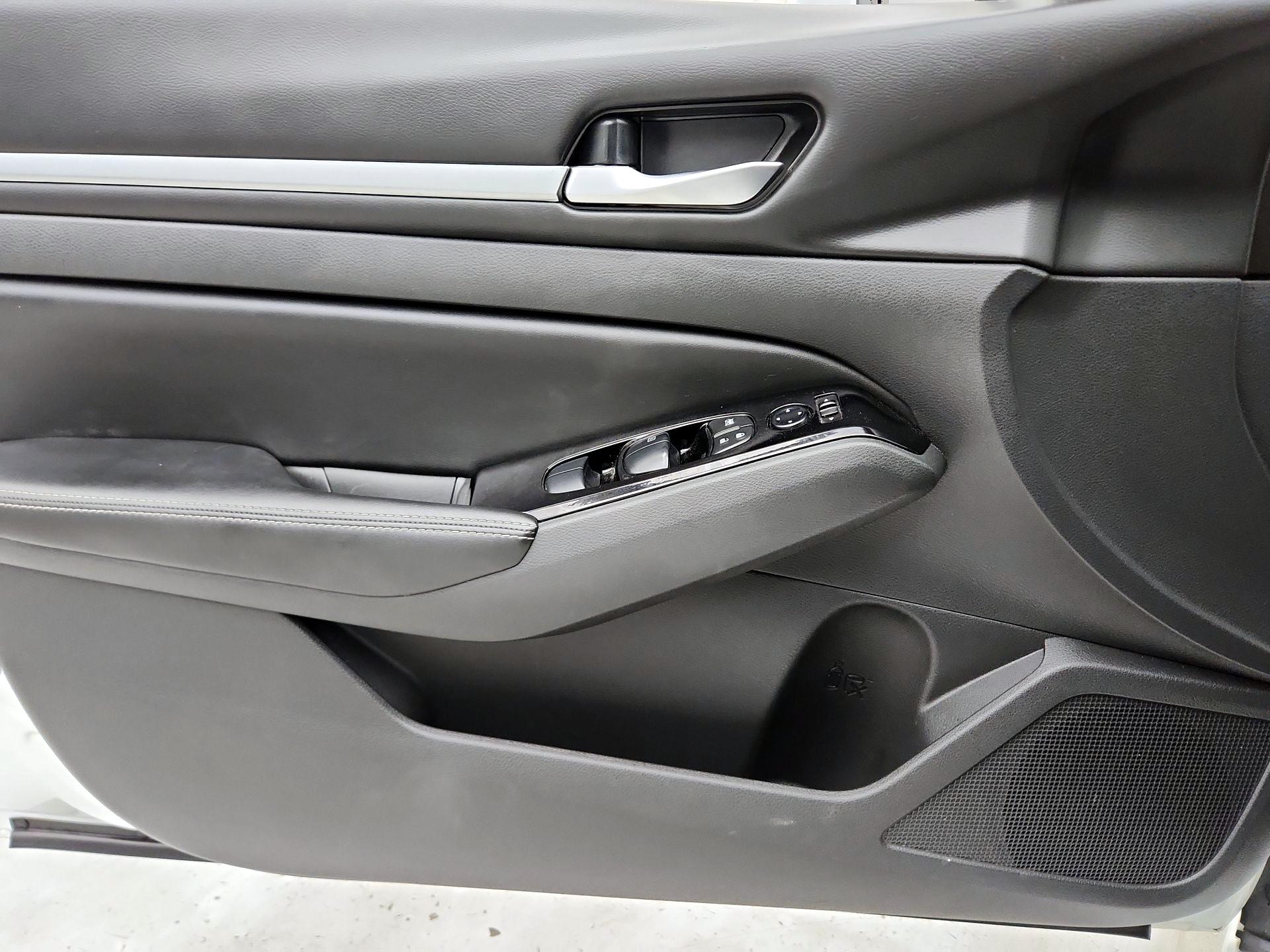 Thumbnail: 2023 Nissan Altima - 12