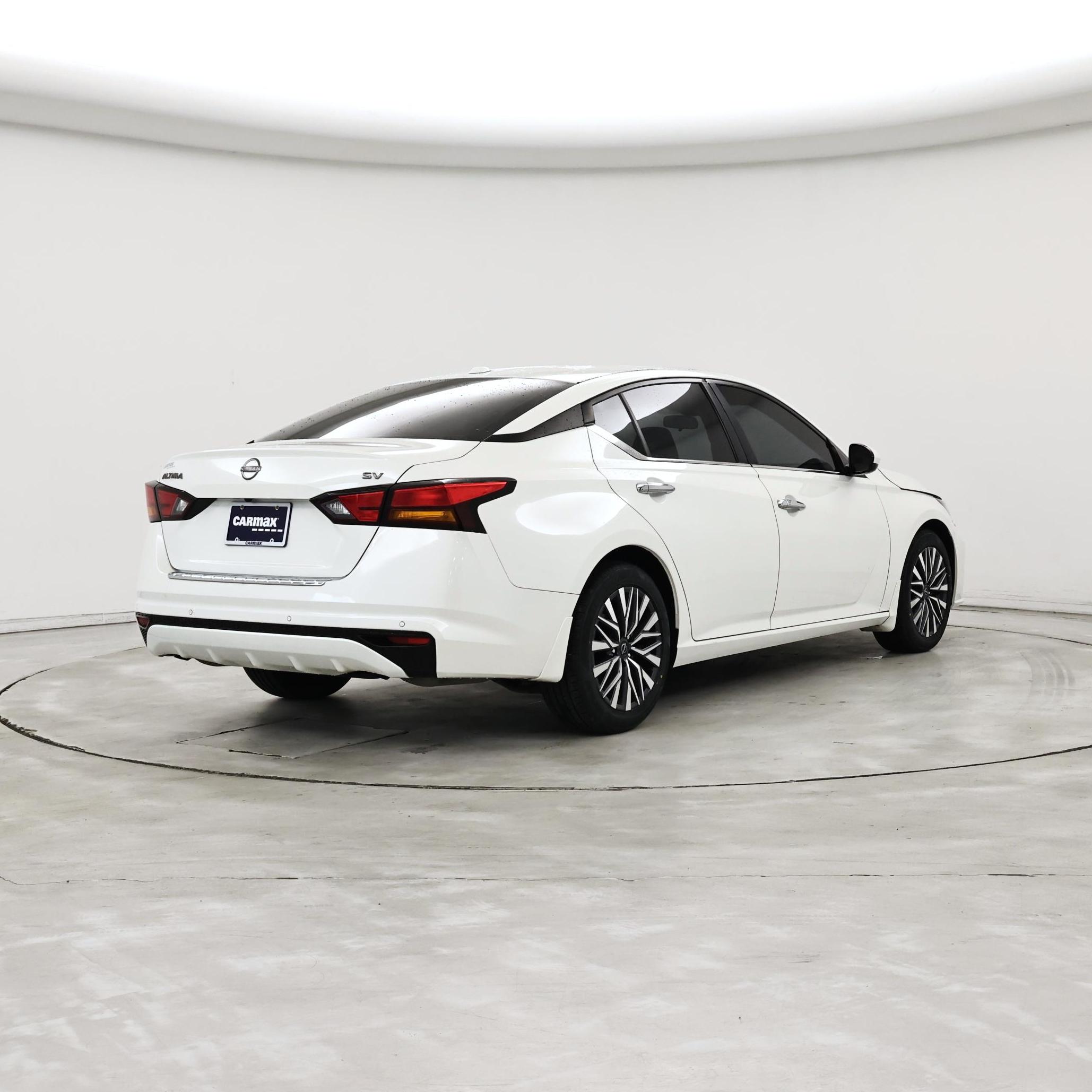 Thumbnail: 2023 Nissan Altima - 8