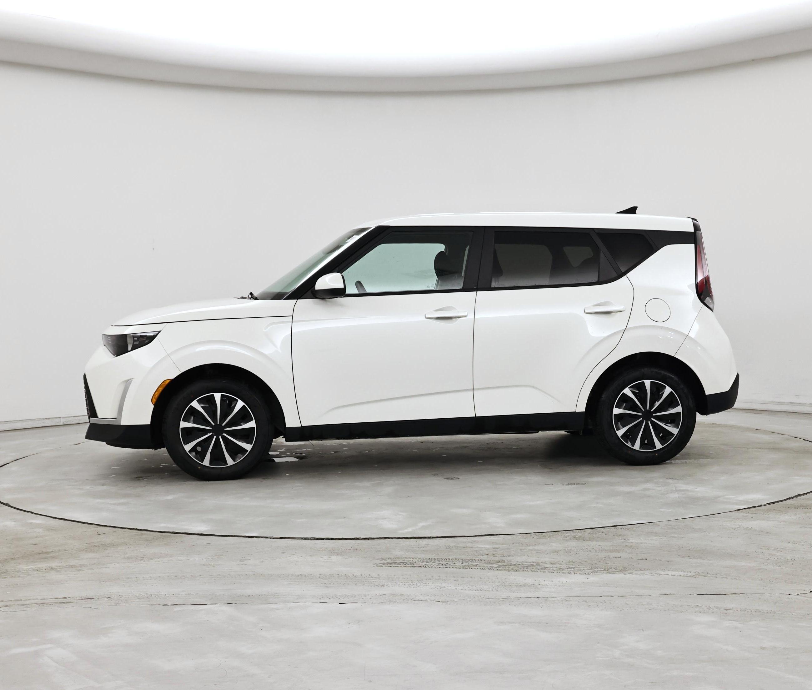 Thumbnail: 2023 Kia Soul - 3