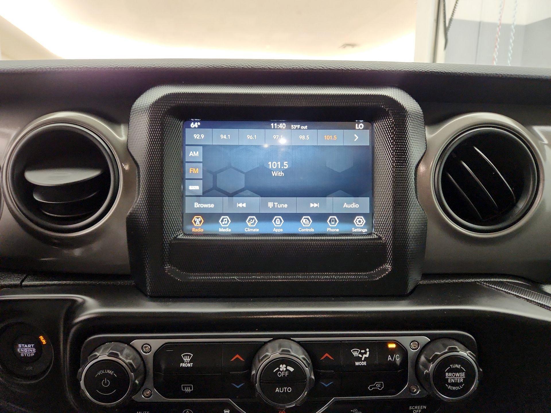 Thumbnail: 2022 Jeep Wrangler - 15