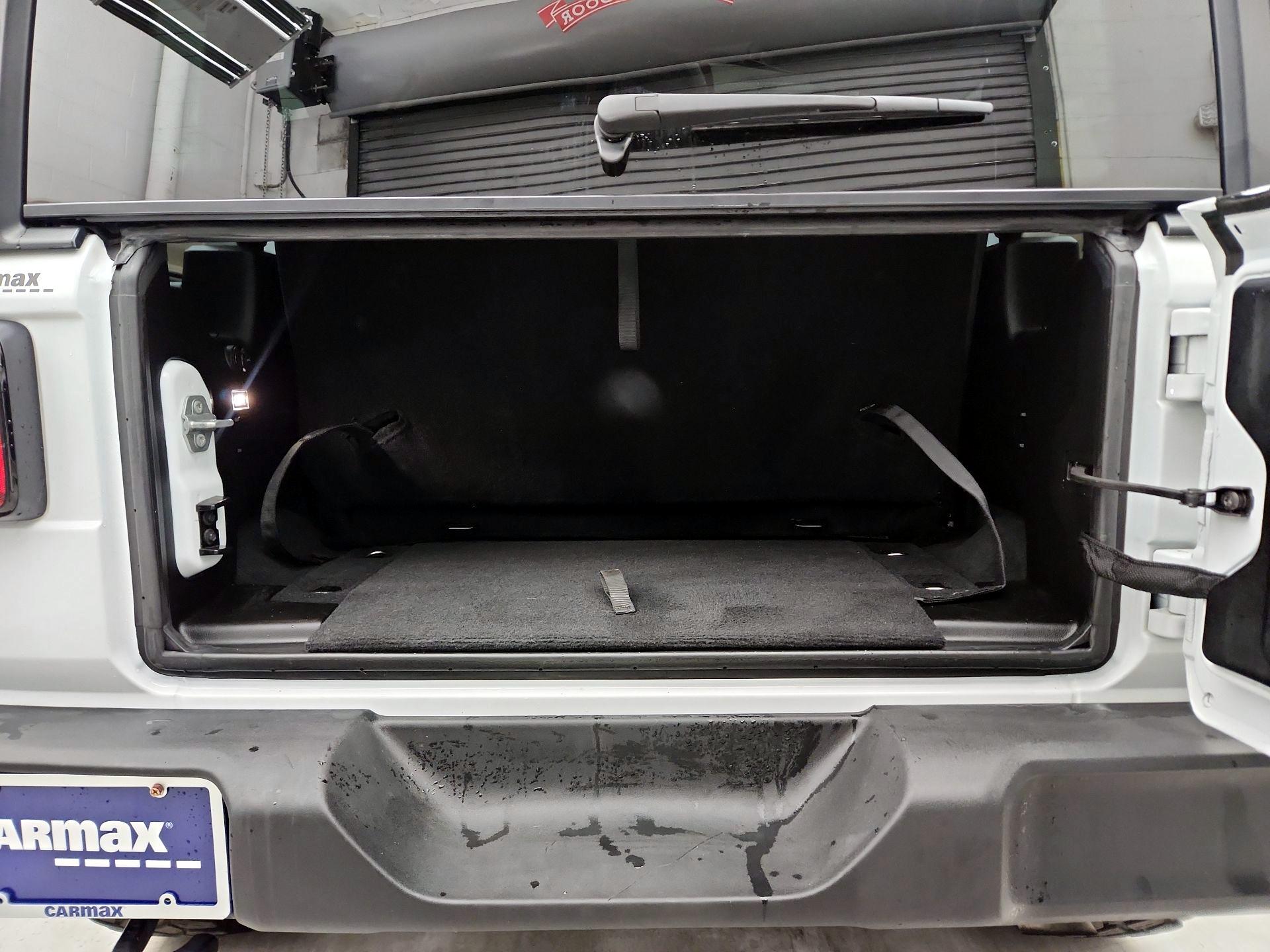 Thumbnail: 2022 Jeep Wrangler - 20