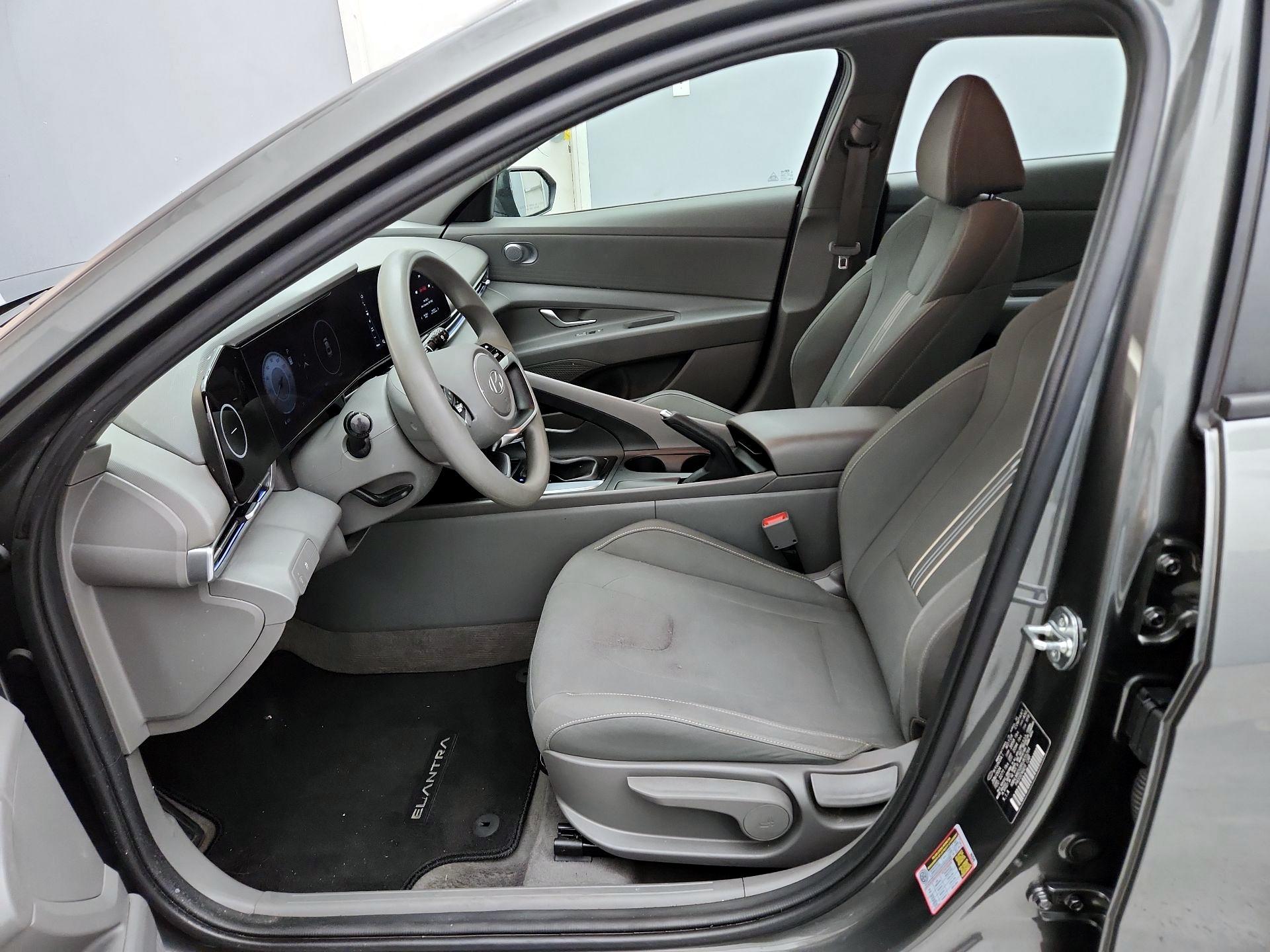 Thumbnail: 2024 Hyundai Elantra - 11