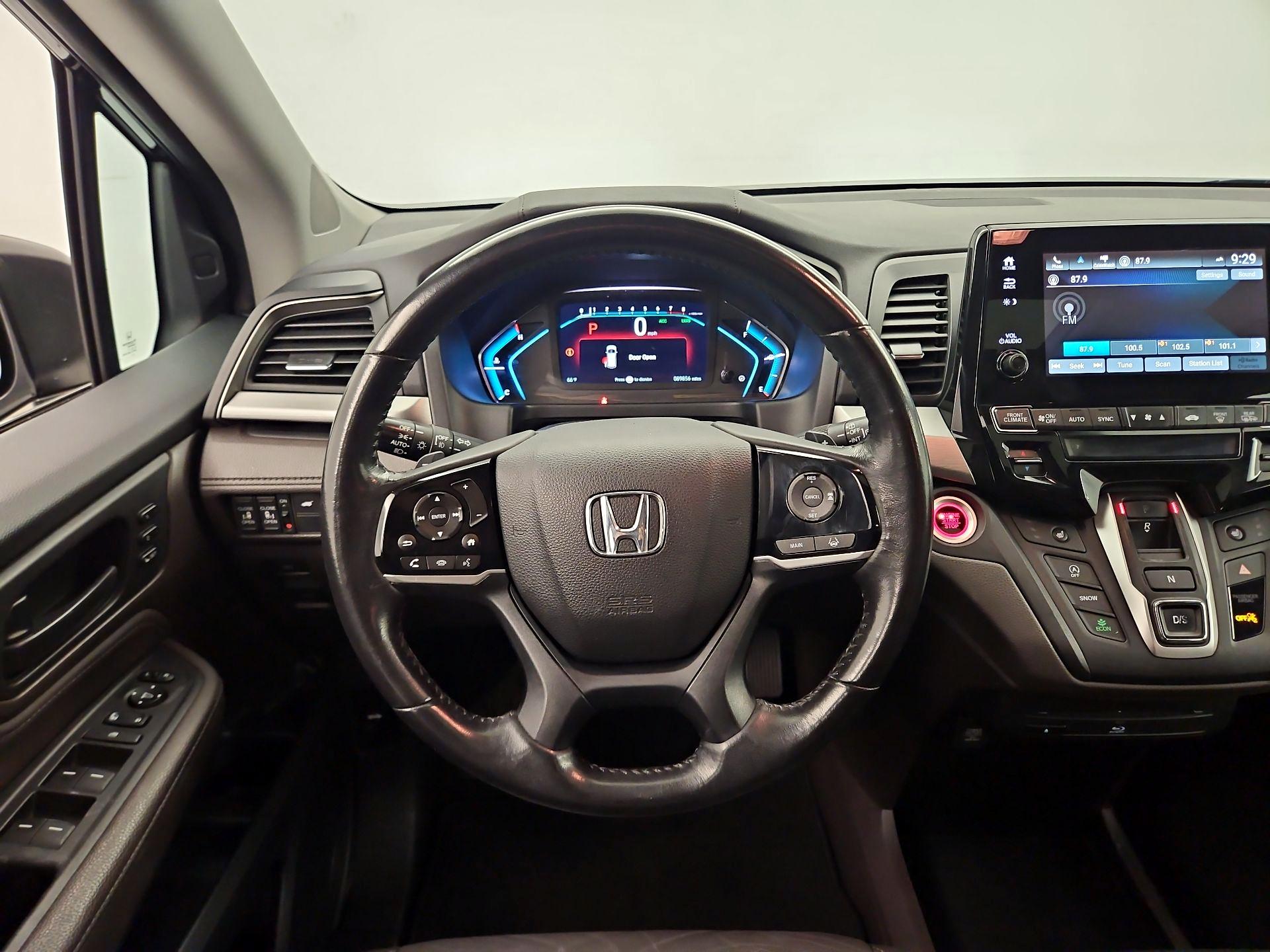 Thumbnail: 2018 Honda Odyssey - 10