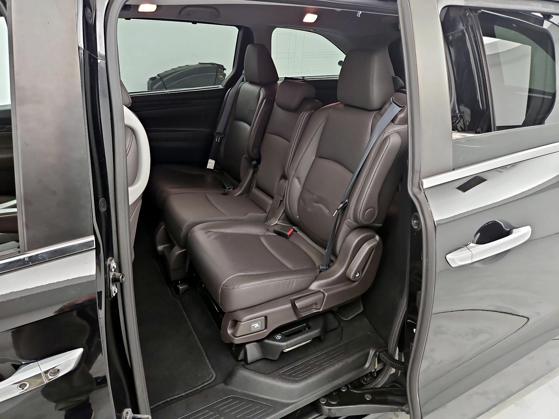 Thumbnail: 2018 Honda Odyssey - 19