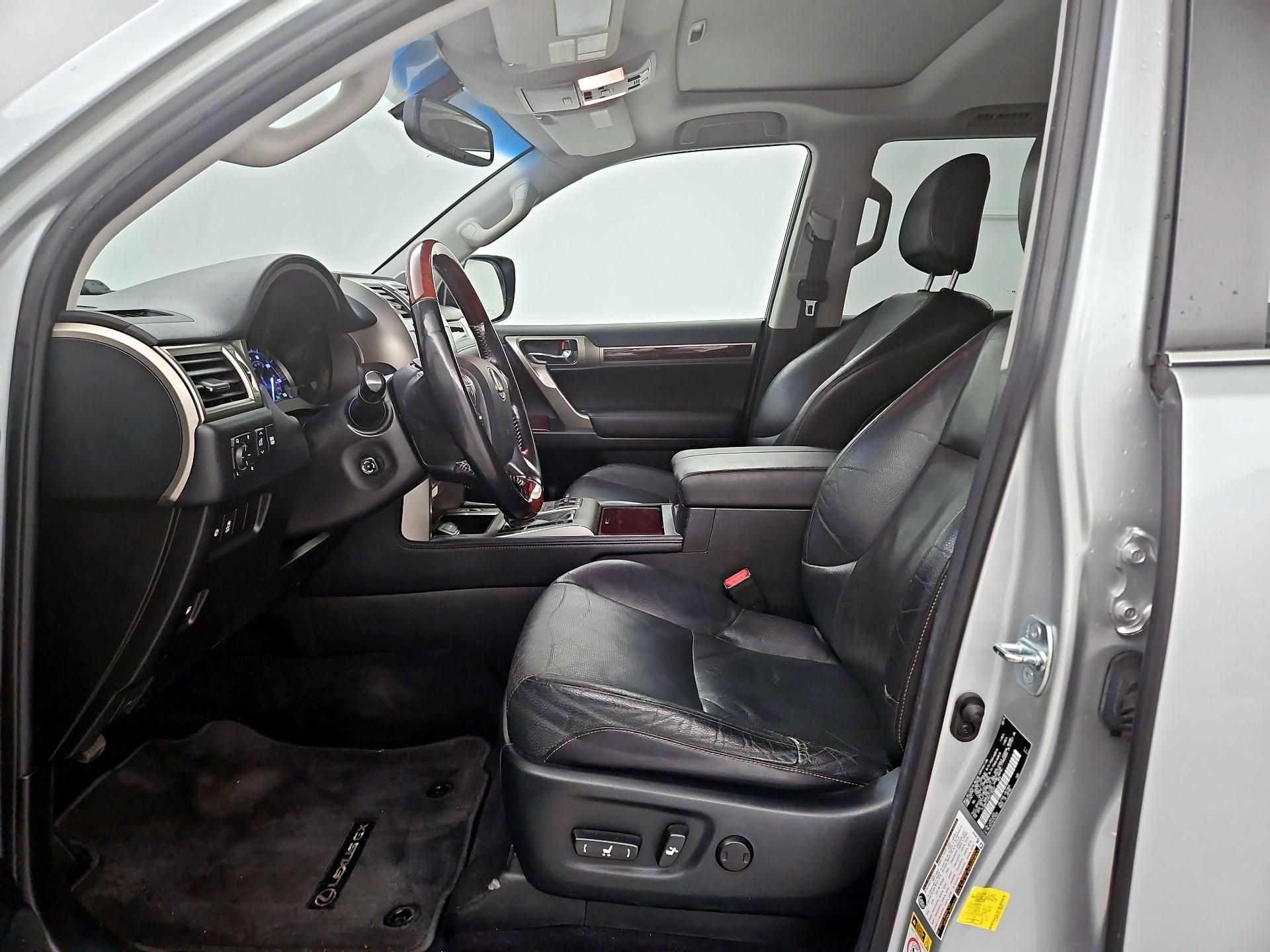 Thumbnail: 2016 Lexus GX - 11