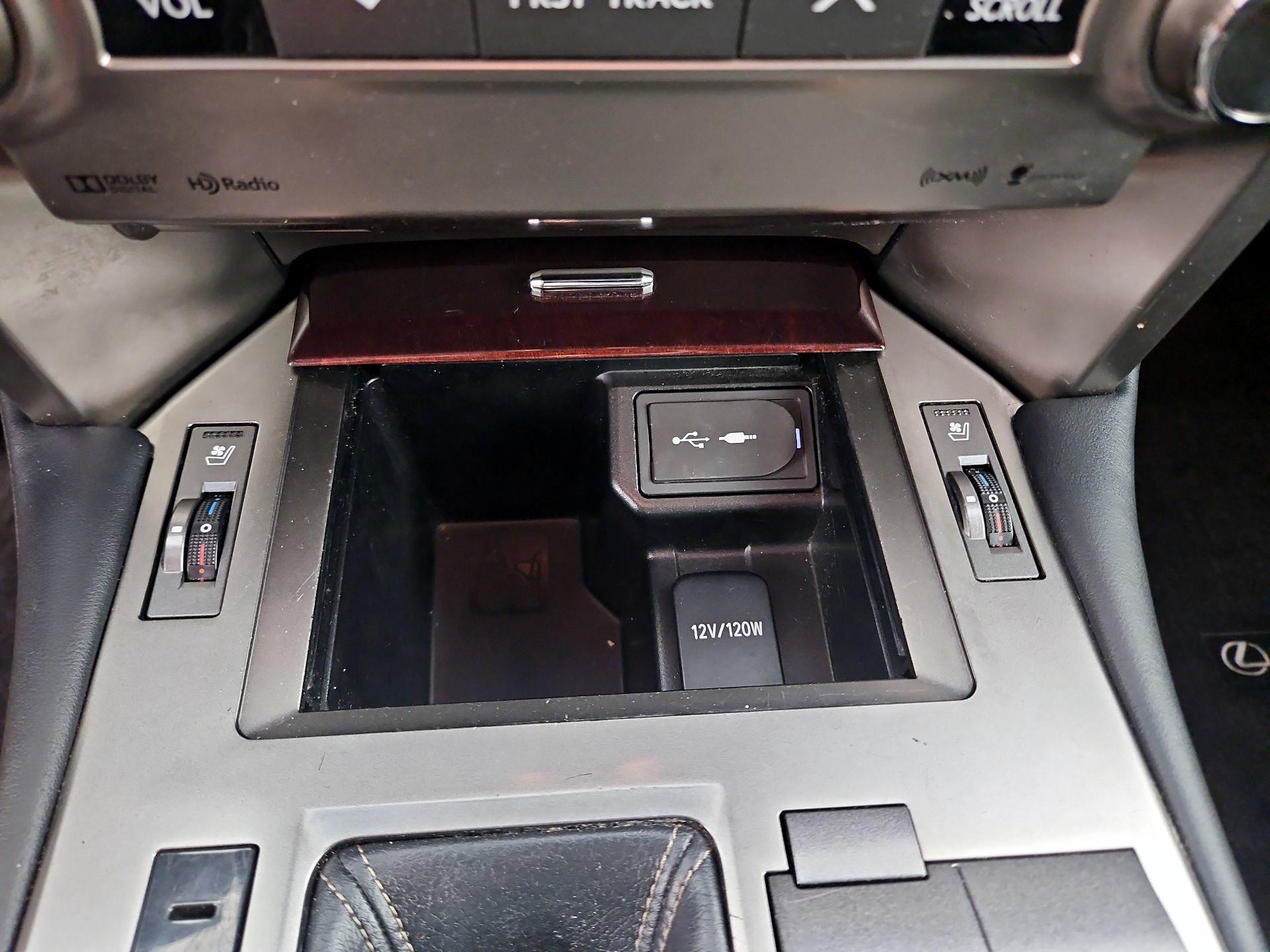 Thumbnail: 2016 Lexus GX - 19