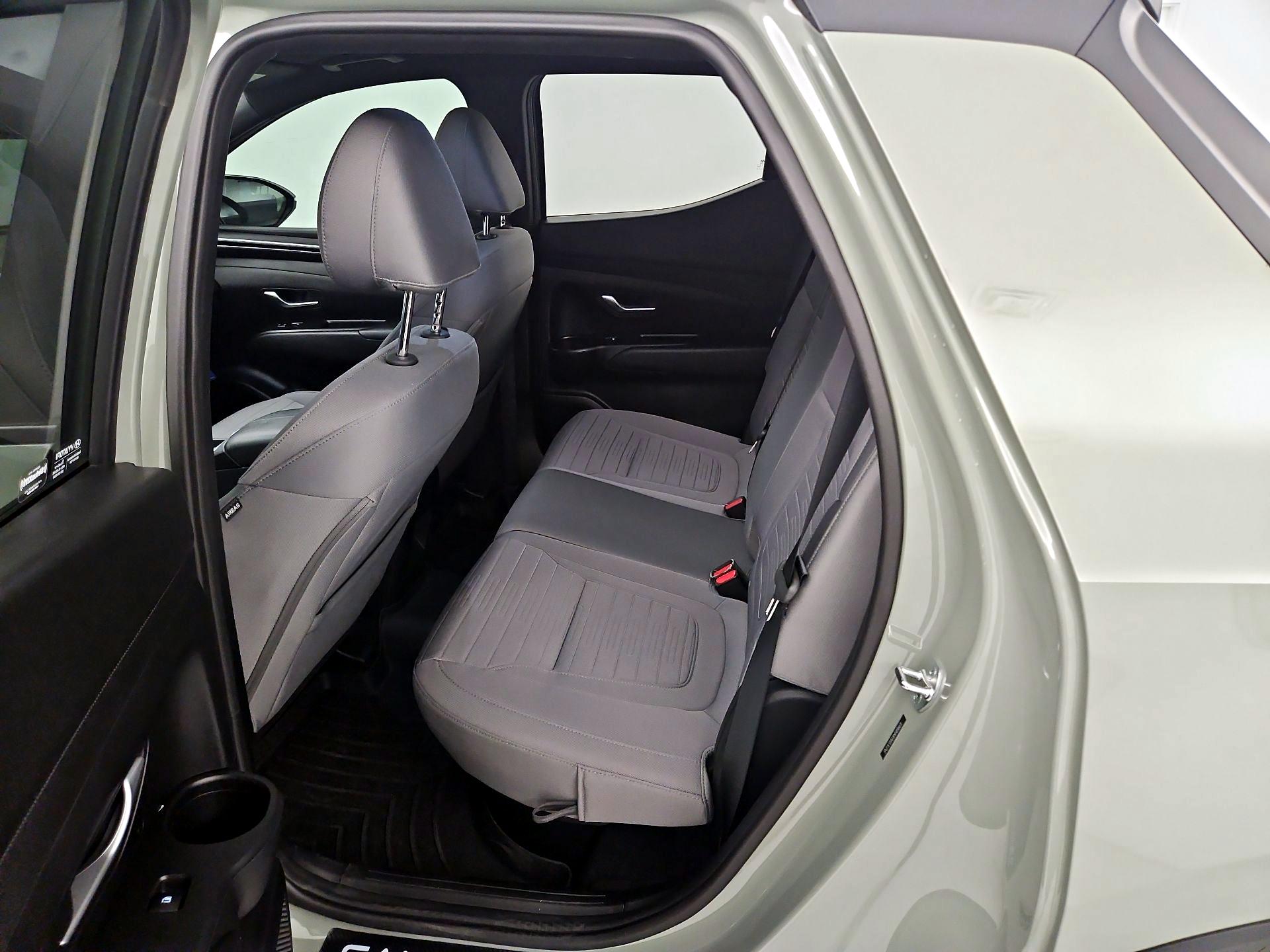 Thumbnail: 2022 Hyundai Santa Cruz - 20