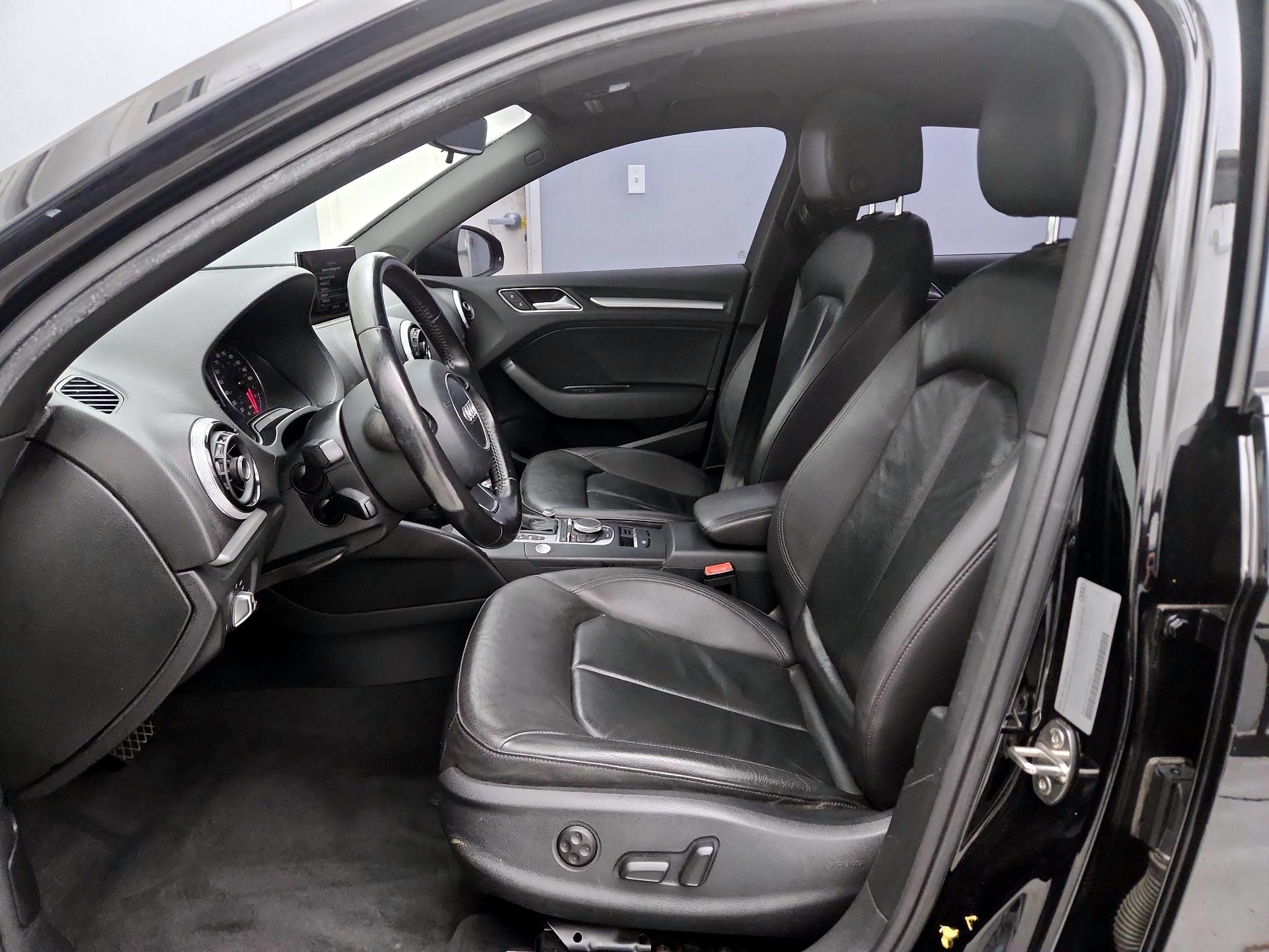 Thumbnail: 2016 Audi A3 - 11