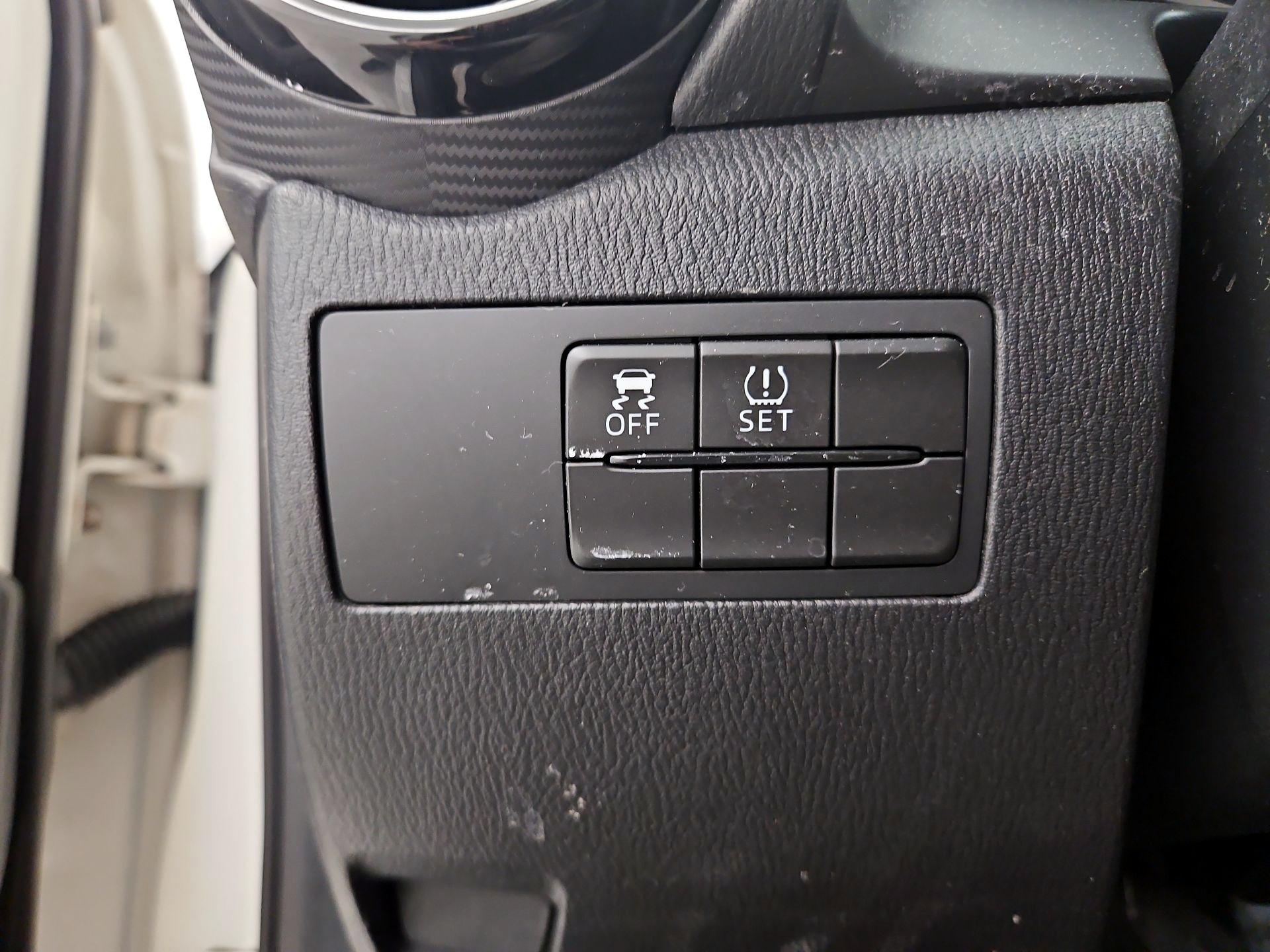 Thumbnail: 2020 Toyota Yaris - 13