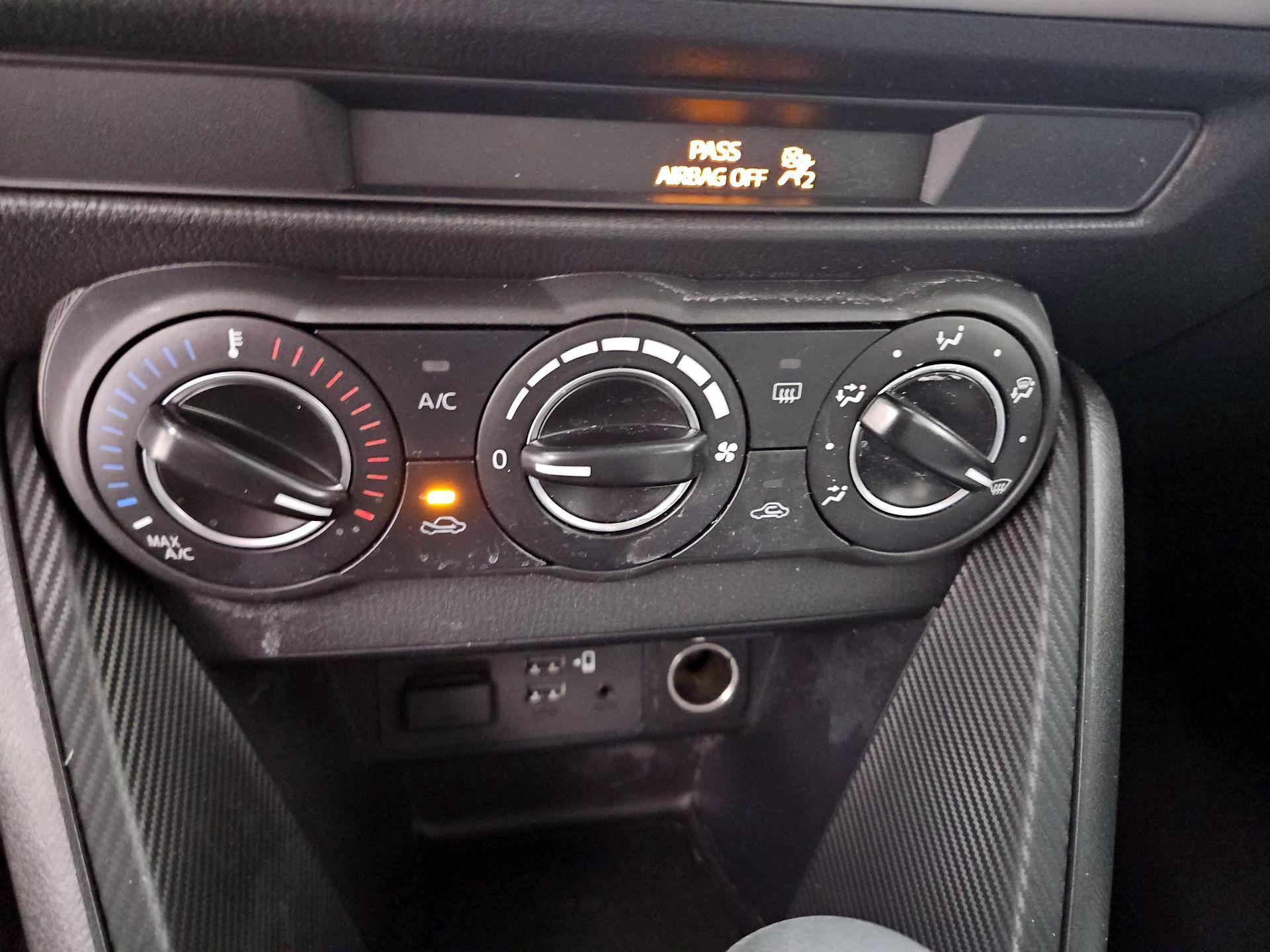 Thumbnail: 2020 Toyota Yaris - 17