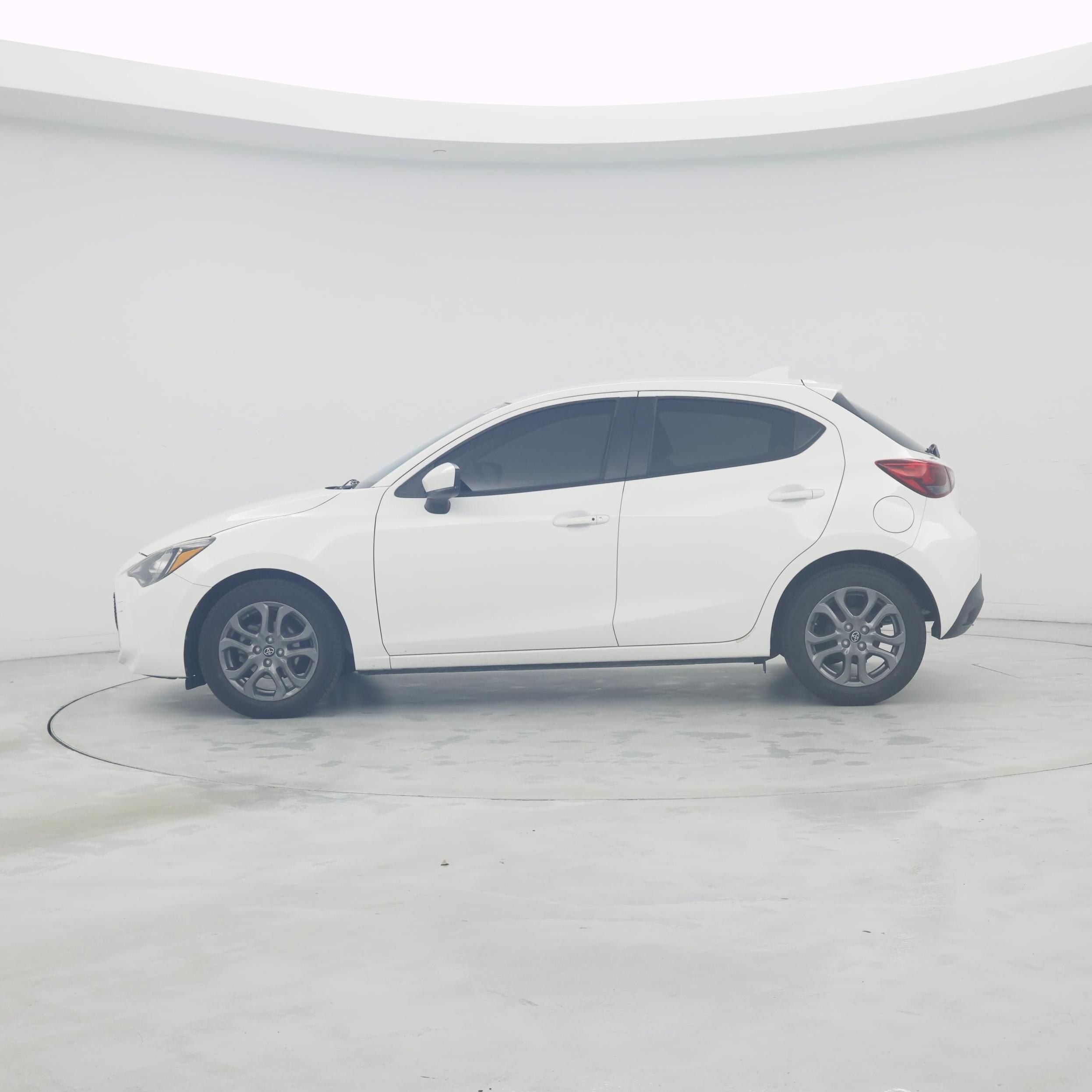 Thumbnail: 2020 Toyota Yaris - 3