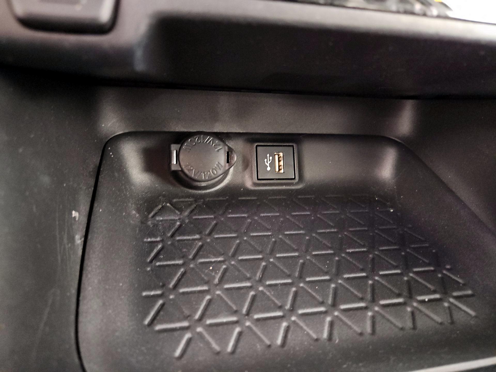 Thumbnail: 2023 Toyota RAV4 - 18