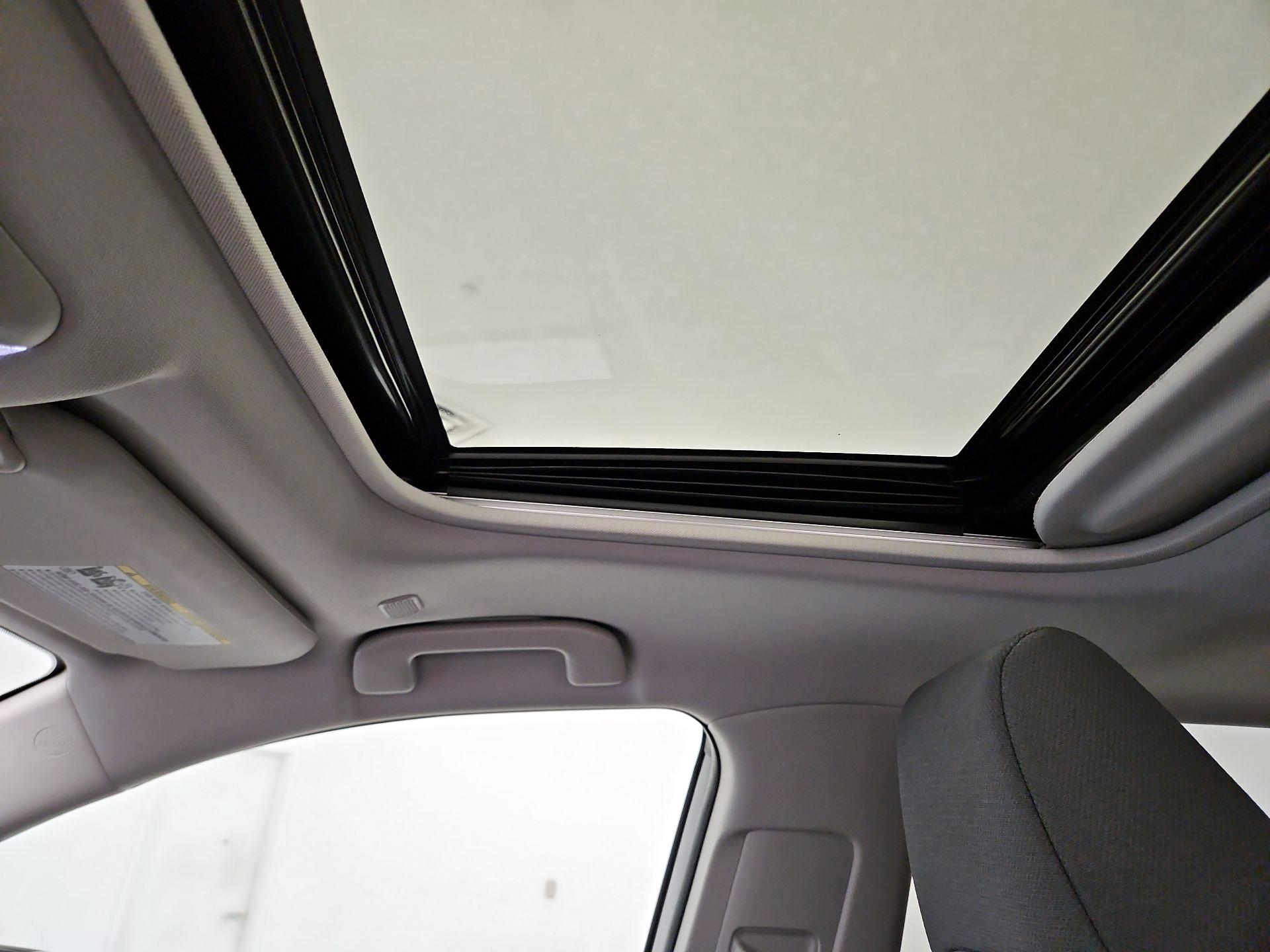 Thumbnail: 2023 Toyota RAV4 - 19