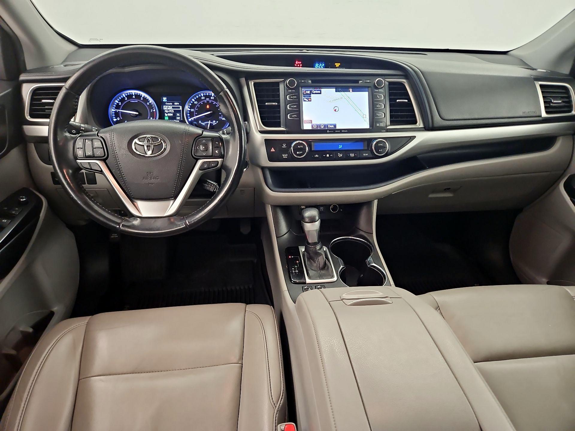Thumbnail: 2019 Toyota Highlander - 9