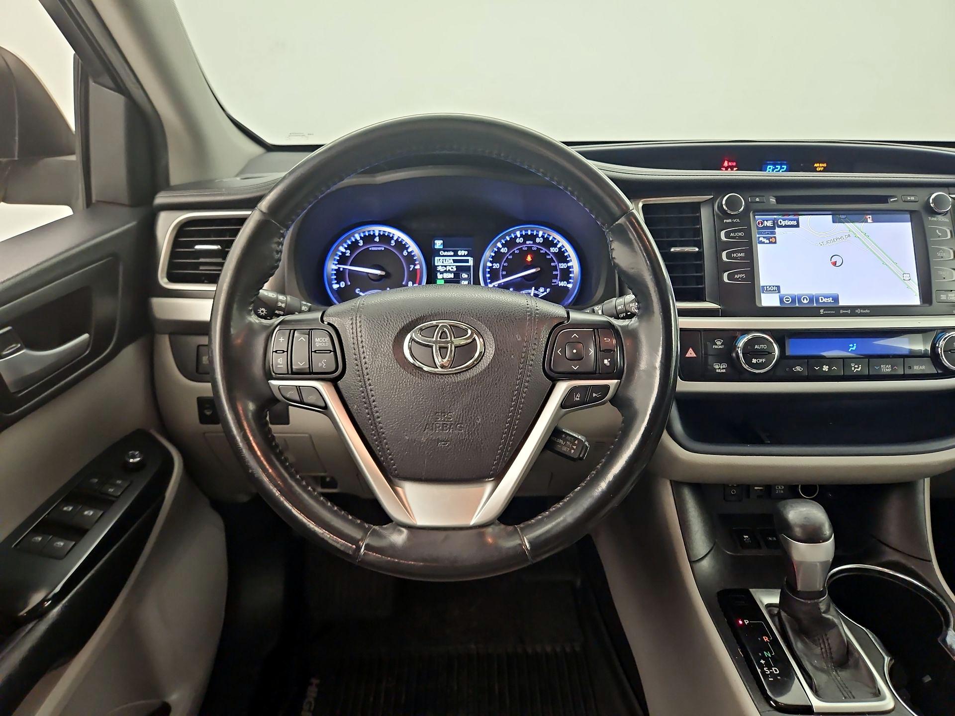 Thumbnail: 2019 Toyota Highlander - 10