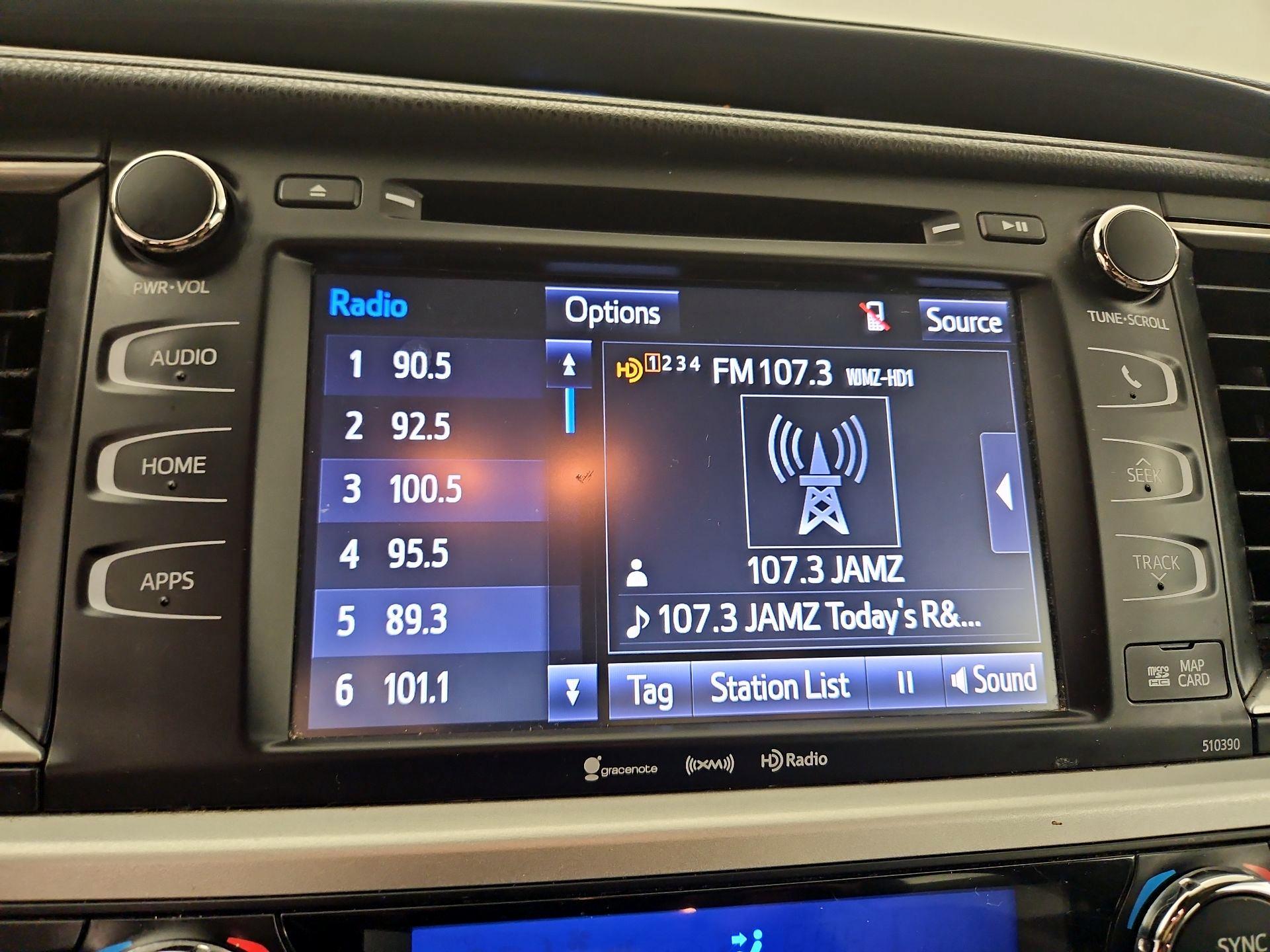 Thumbnail: 2019 Toyota Highlander - 16