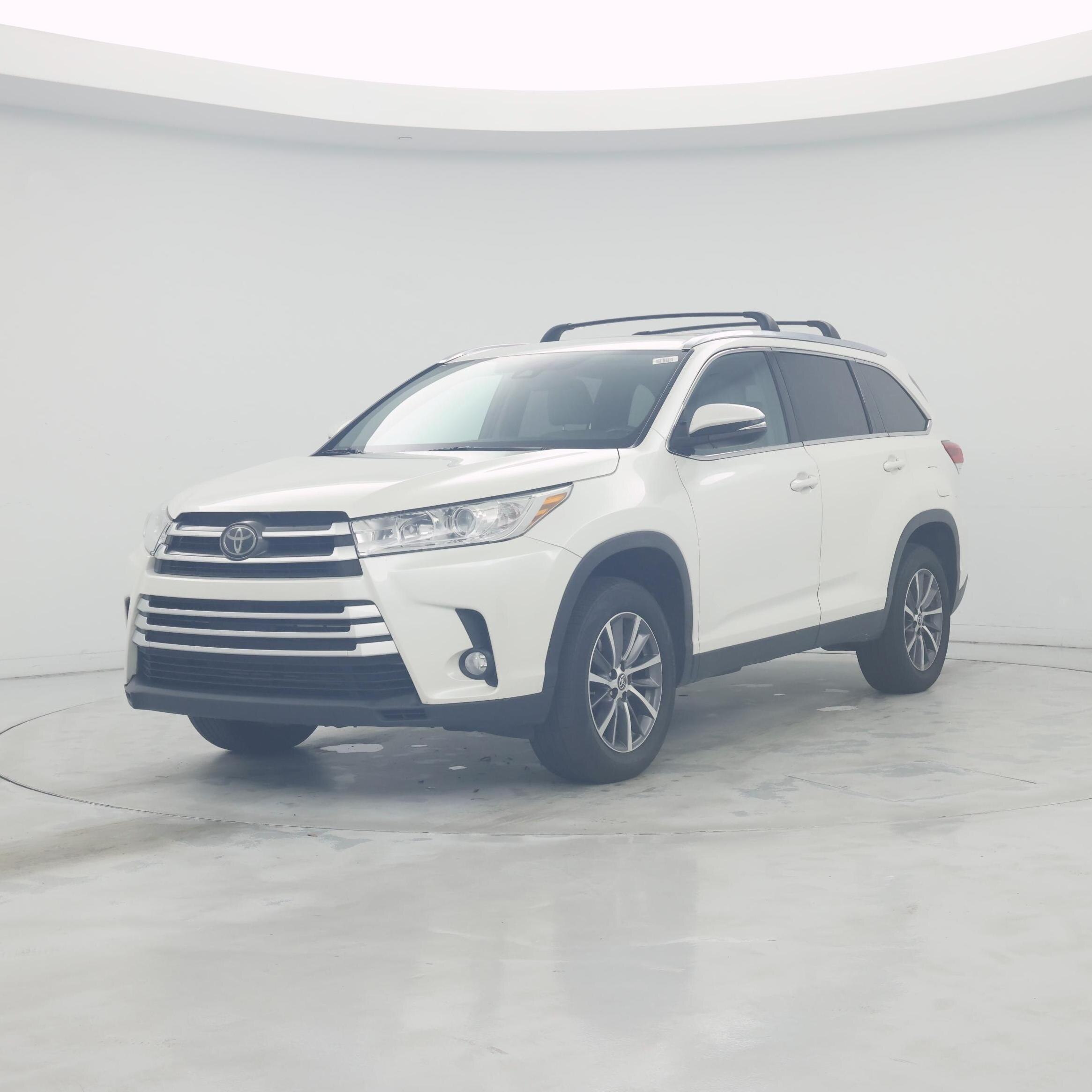 Thumbnail: 2019 Toyota Highlander - 4