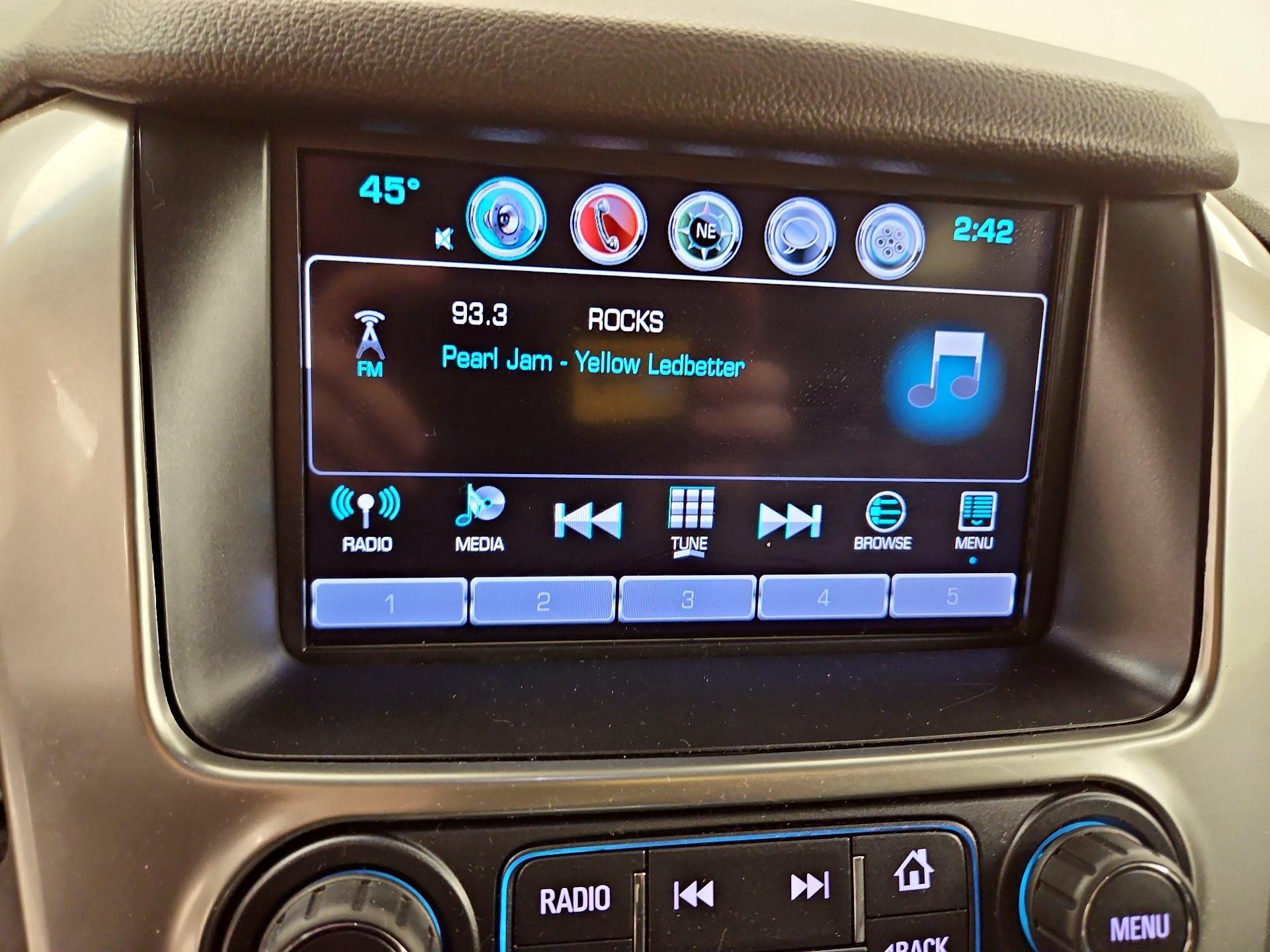 Thumbnail: 2018 Chevrolet Tahoe - 16