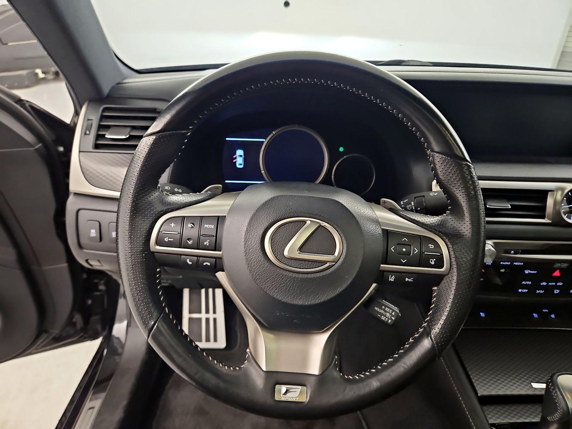 Thumbnail: 2018 Lexus GS - 10