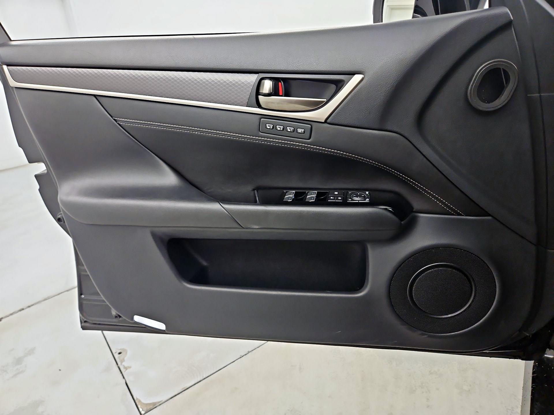 Thumbnail: 2018 Lexus GS - 12